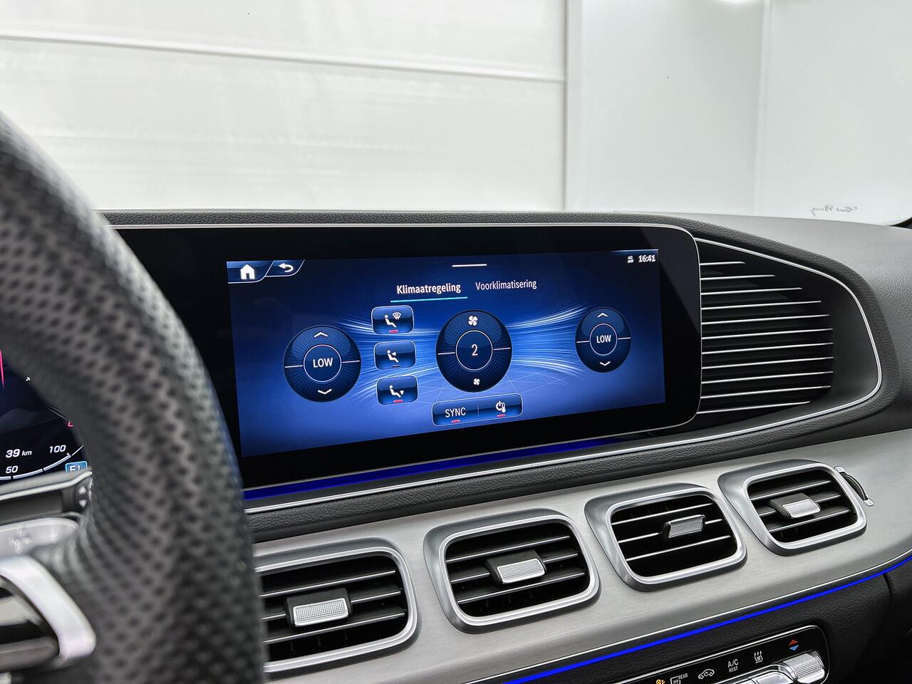 Mercedes-Benz GLE-KLASSE 400 e 4MATIC AMG Plug-In Hybride AMG Line | Night Pakket | Panorama Schuif-Kanteldak | Trekhaak | Alarm Klasse 3 | AC en DC Laden | Magic Vision Control. Inclusief 24 maanden MB Certified garantie voor Europa.