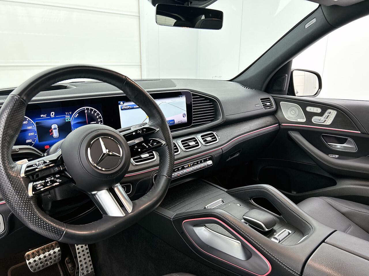 Mercedes-Benz GLE-KLASSE 400 e 4MATIC AMG Plug-In Hybride | Night pack | Trekhaak | Schuif-kanteldak | AIRMATIC | Burmester® 3D surround sound systeem | Leder | Adapt Cruise Control | 360gr Camera | Inclusief 24 maanden MB Certified garantie voor Europa.