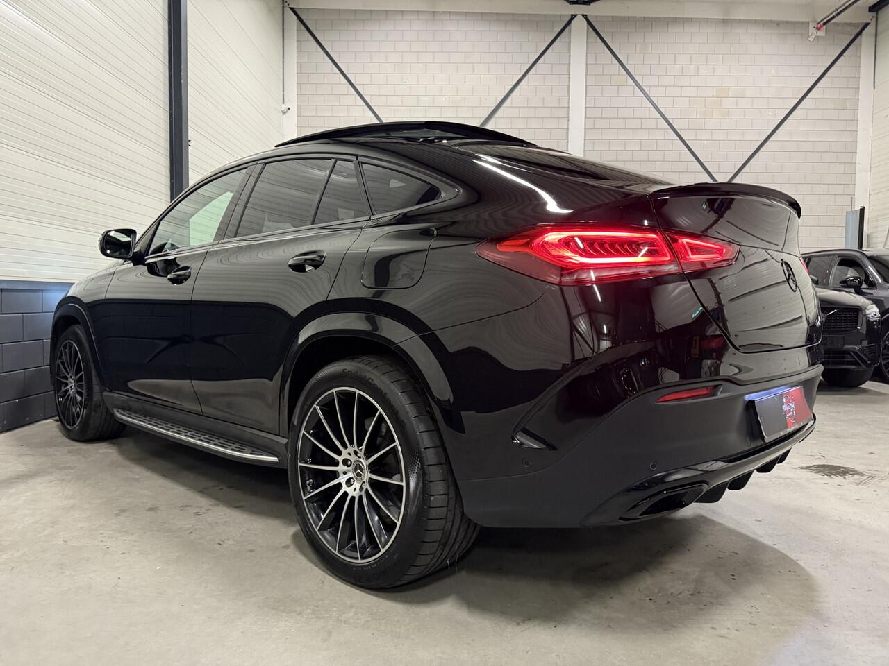 Mercedes-Benz GLE-KLASSE Coupé 350 e 4MATIC AMG PANO/LUCHTVERING/BURMESTER/TREKHAAK/HEAD-UP/ACC/CAMERA/MEMORY+MASSAGE/DISTRONIC/21"/BLACK STYLE/RECENT NOG GROTE OH BEURT GEHAD BIJ MERCEDES DEALER