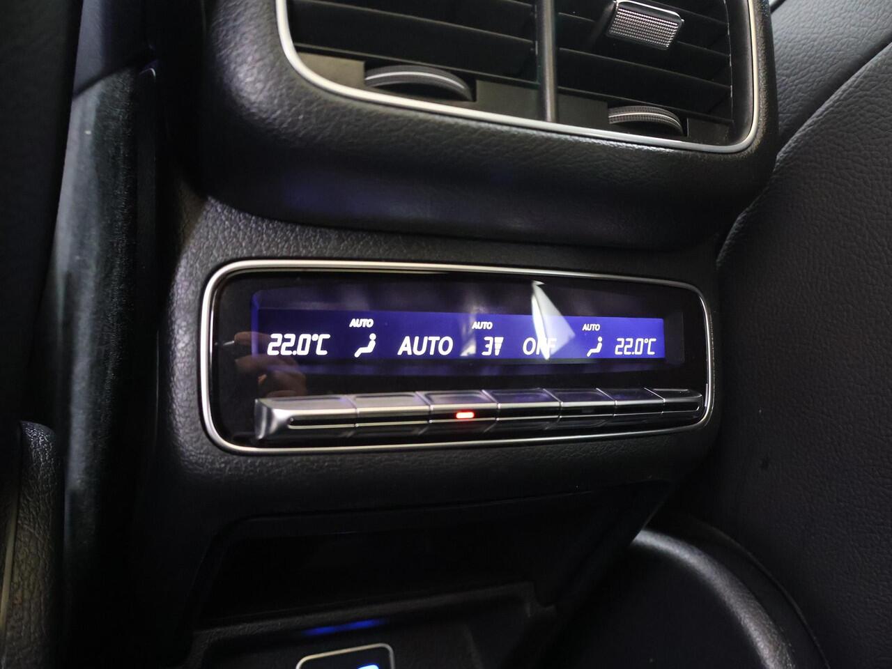 Mercedes-Benz GLE-KLASSE 400 e 4MATIC AMG Line Premium Plus | Massage | Trekhaak | Winter pack |