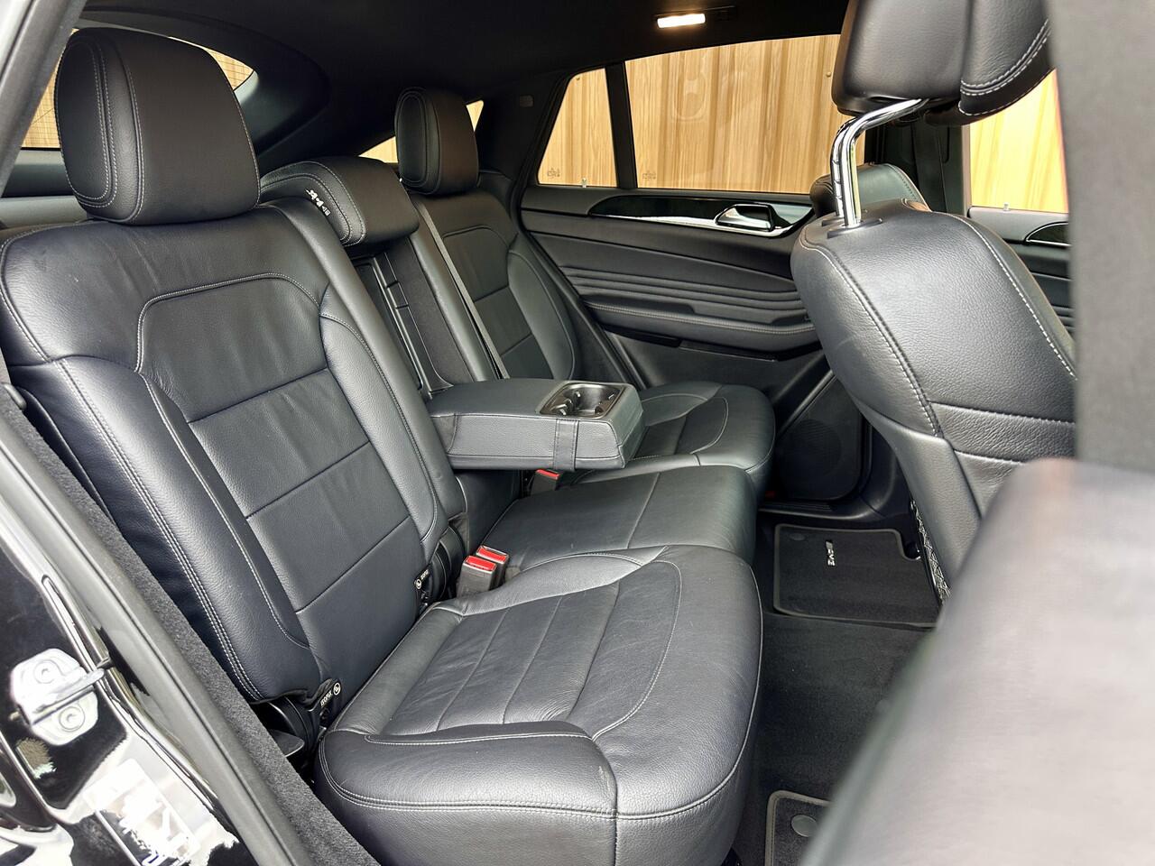 Mercedes-Benz GLE-KLASSE Coupé AMG 43 4MATIC | 360° Camera | Schuif/Kanteldak | Elektrisch Wegklapbare Trekhaak | Adaptieve Cruise Control | Memory & Masage Voorstoelen | Harman Kardon | Stoel- Verwarming & Verkoeling |