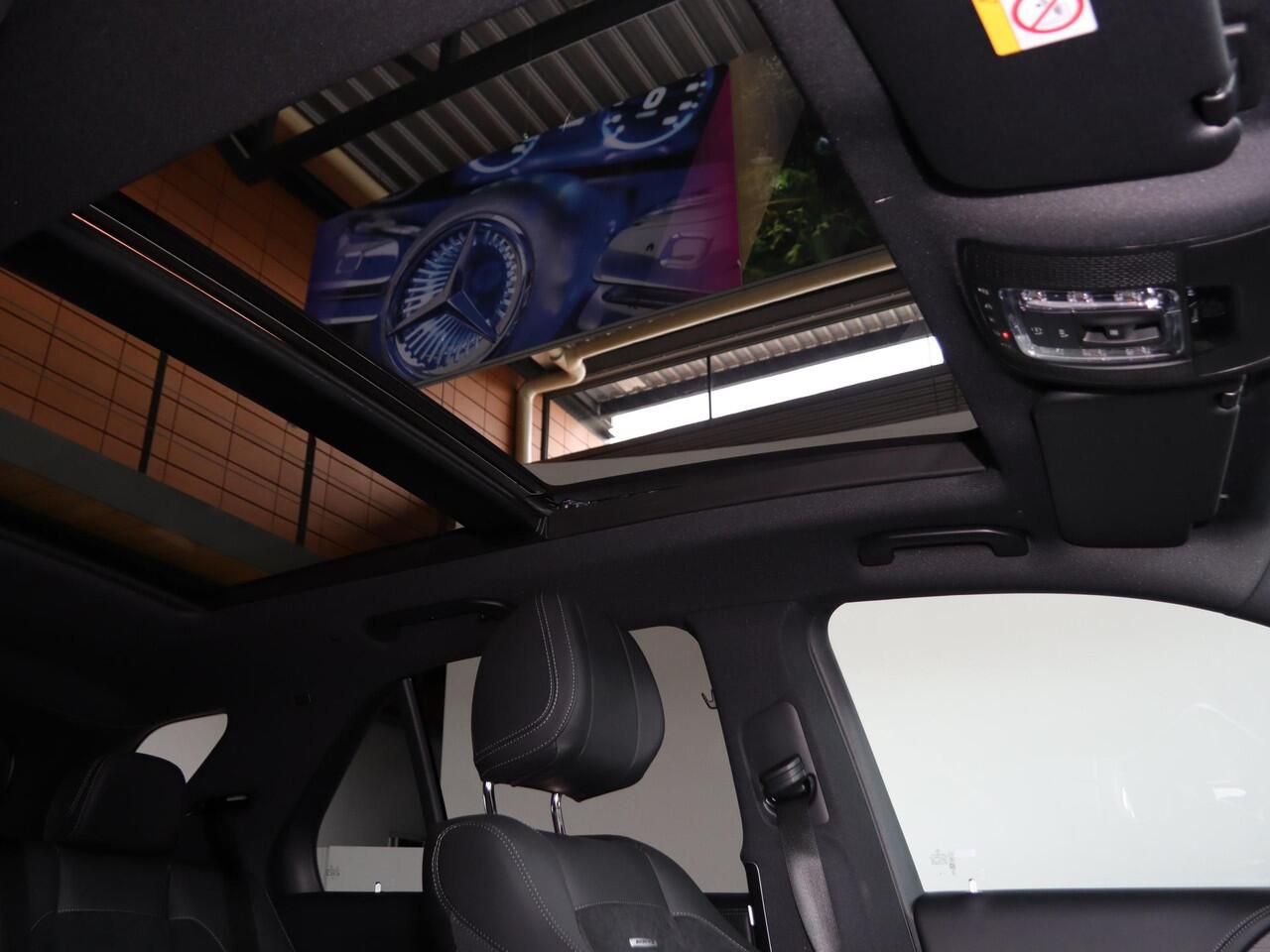 Mercedes-Benz GLE-KLASSE AMG 53 Hybrid 4MATIC Night | Premium Plus | Panoramaschuifdak | Trekhaak | Treeplanken | 22" lichtmetalen velgen | AIRMATIC | Stoelventilatie | MAGIC VISION CONTROL |