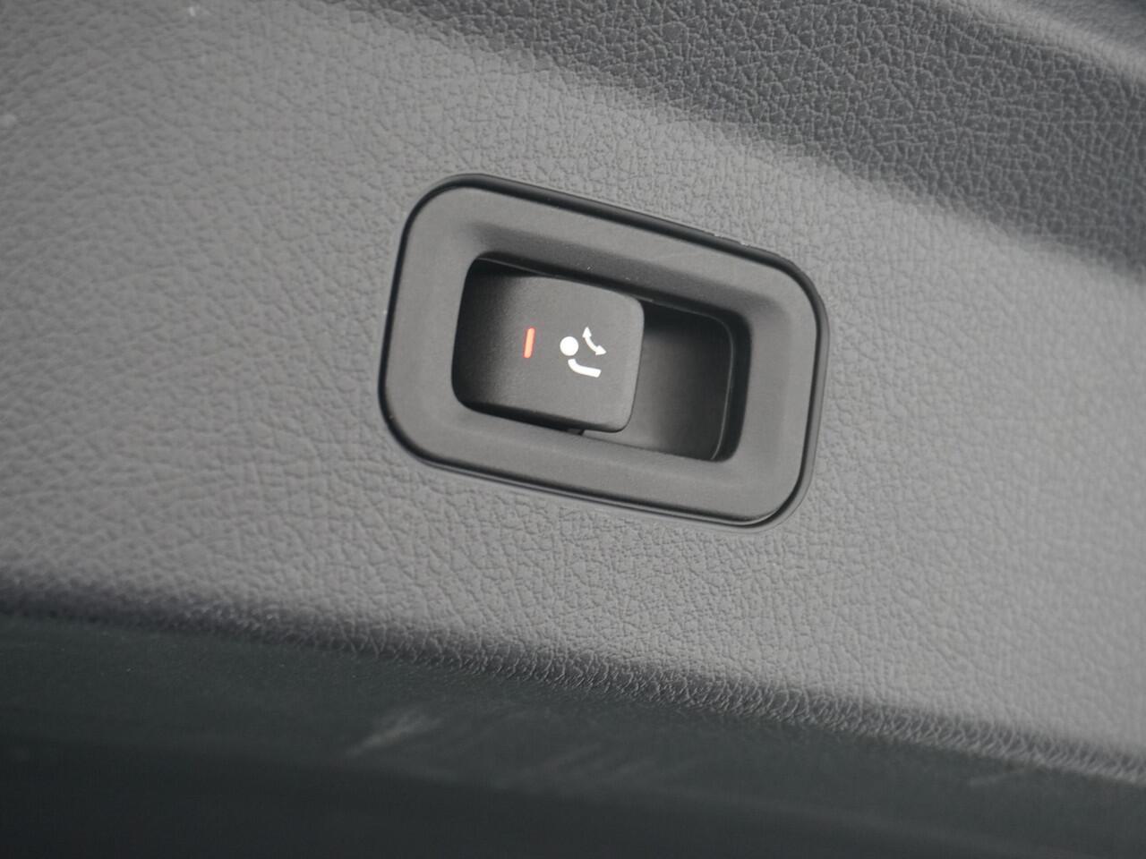 Mercedes-Benz GLE-KLASSE Coupé 350e AMG // Luchtvering // Massage Stoelen // Panoramadak // Trekhaak 3500kg // Headup // Nappa Leer // Stoelkoeling // Burmester