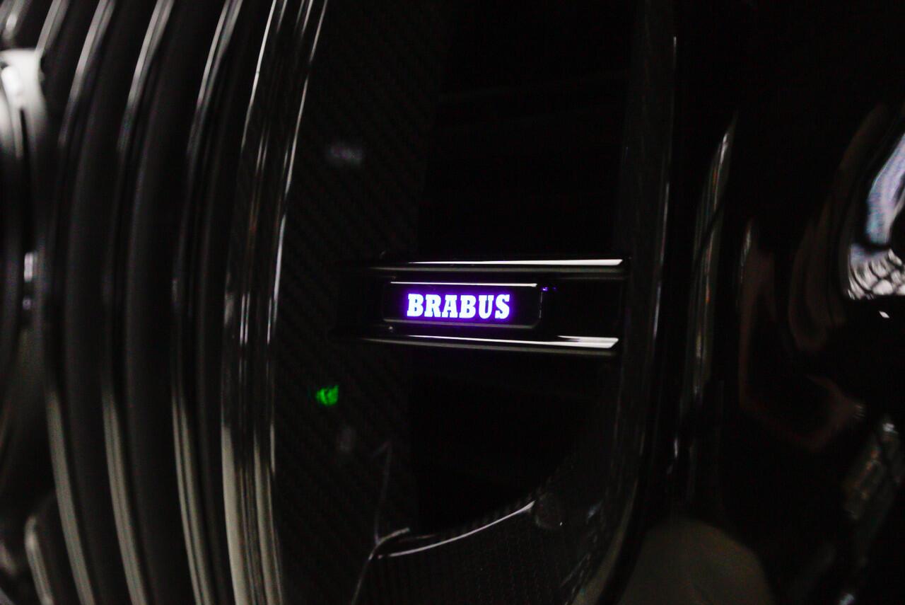 Mercedes-Benz GLS-KLASSE BRABUS 800 4MATIC HUD Massage Full-Carbon Panodak Leer Distronic Standkachel Keyless 360 Camera Burmester Sterrenhemel Airmatic DC Elektr. achterklep Elektr. verstelbare stoelen voor & achter met memory Soft close Elektr. bedienbare trekhaak Elektr. verst