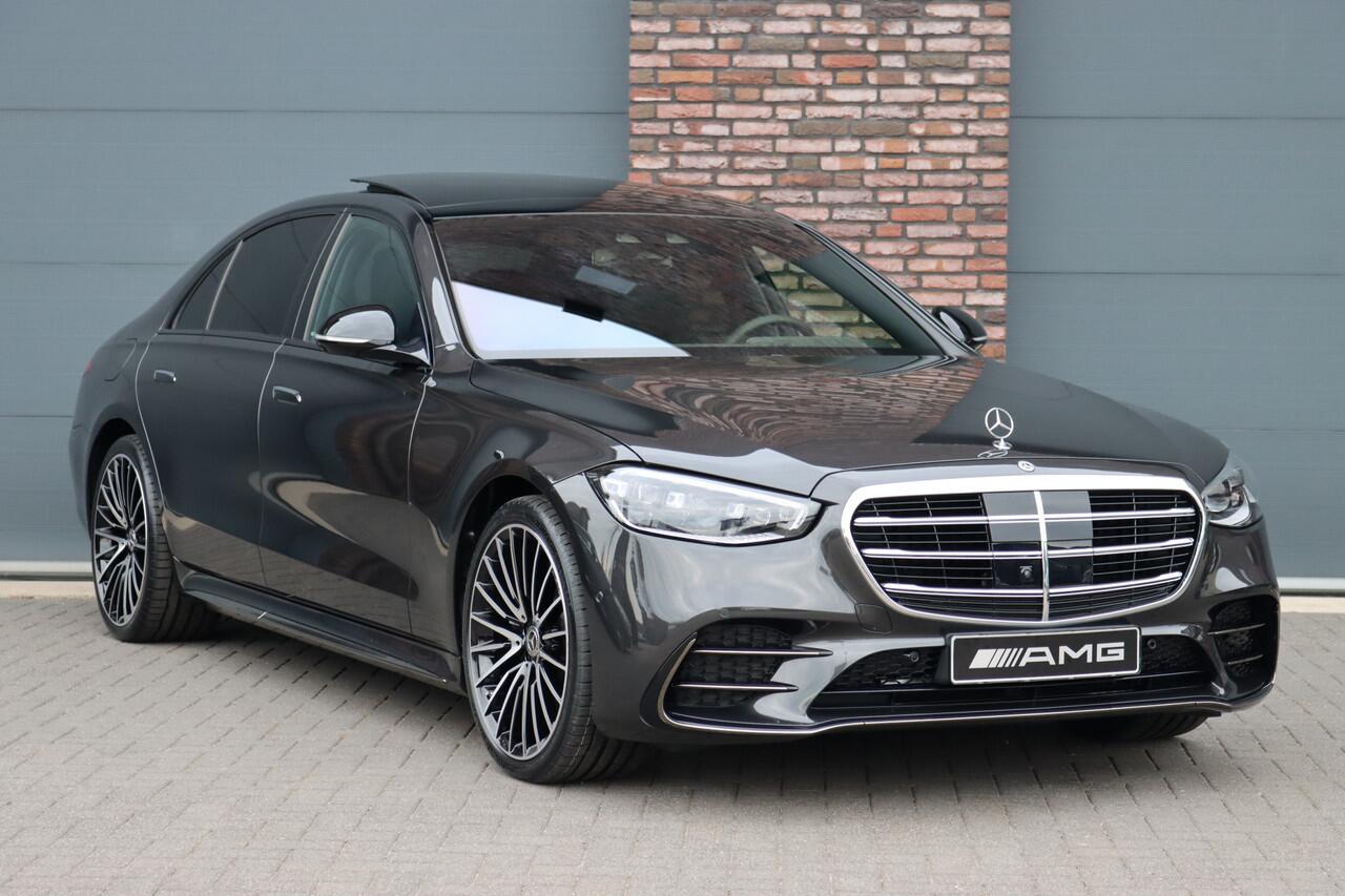 Mercedes-Benz S-KLASSE 580 e 4MATIC Lang AMG Line | Airmatic | Achterasbesturing | Chauffeurspakket | MBUX Tablet | Distronic+ | Memory | Stoelventilatie V+A | Burmester | Soft-Close | Digital Light | Vlakkenverwarming | HUD |