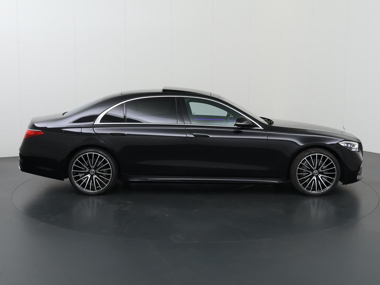 Mercedes-Benz S-KLASSE 500 4MATIC Lang AMG Line | Premium plus | Achterasbesturing | Koelbox | Designo flowing lines |