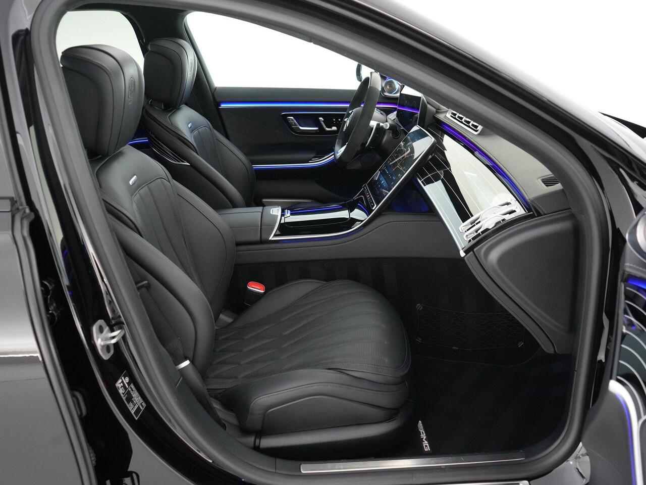 Mercedes-Benz S-KLASSE 63S AMG 802pk E Performance |pano|Burmester High end|chauffeurspakket|achteras besturing|rearseat infotainment|HUD|360 camera|digital LED|memory|Apple Carplay|