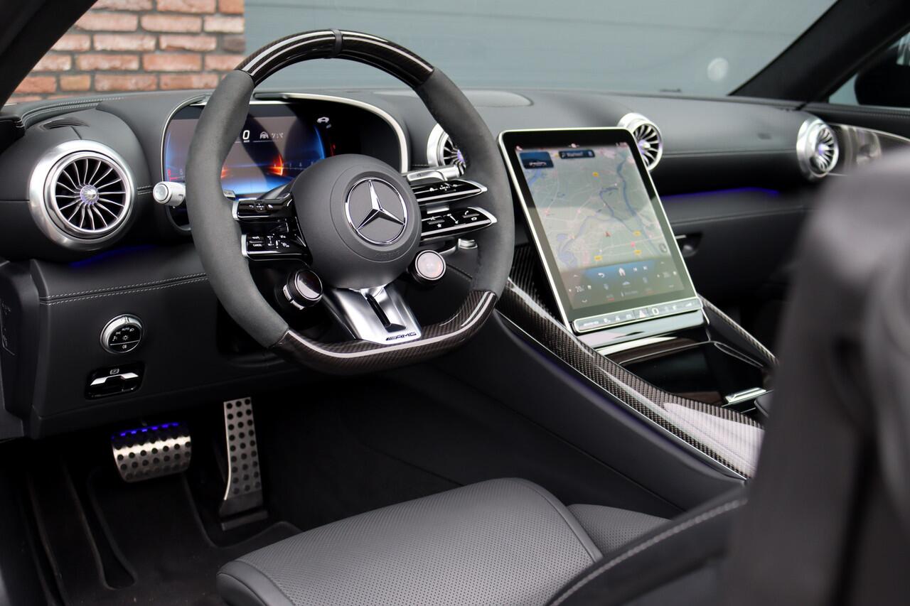 Mercedes-Benz SL-KLASSE Roadster AMG 63 S E Performance | 816 pk | Keramisch | Carbon | Achterasbesturing | AMG Dynamic Plus-Pakket | Distronic+ | Multicontourstoelen | HUD | Burmester | Airscarf |