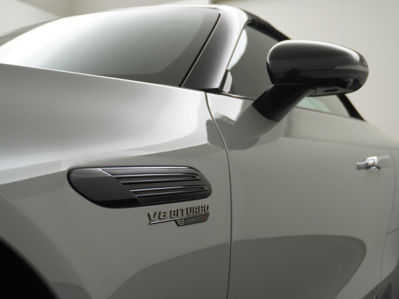 Mercedes-Benz SL-KLASSE AMG 63 4Matic+ 585pk // Keramische remmen // BTW-auto // Neuslift // AlpinGrau // AMG Nightpakket II // Burmester // Achteras besturing