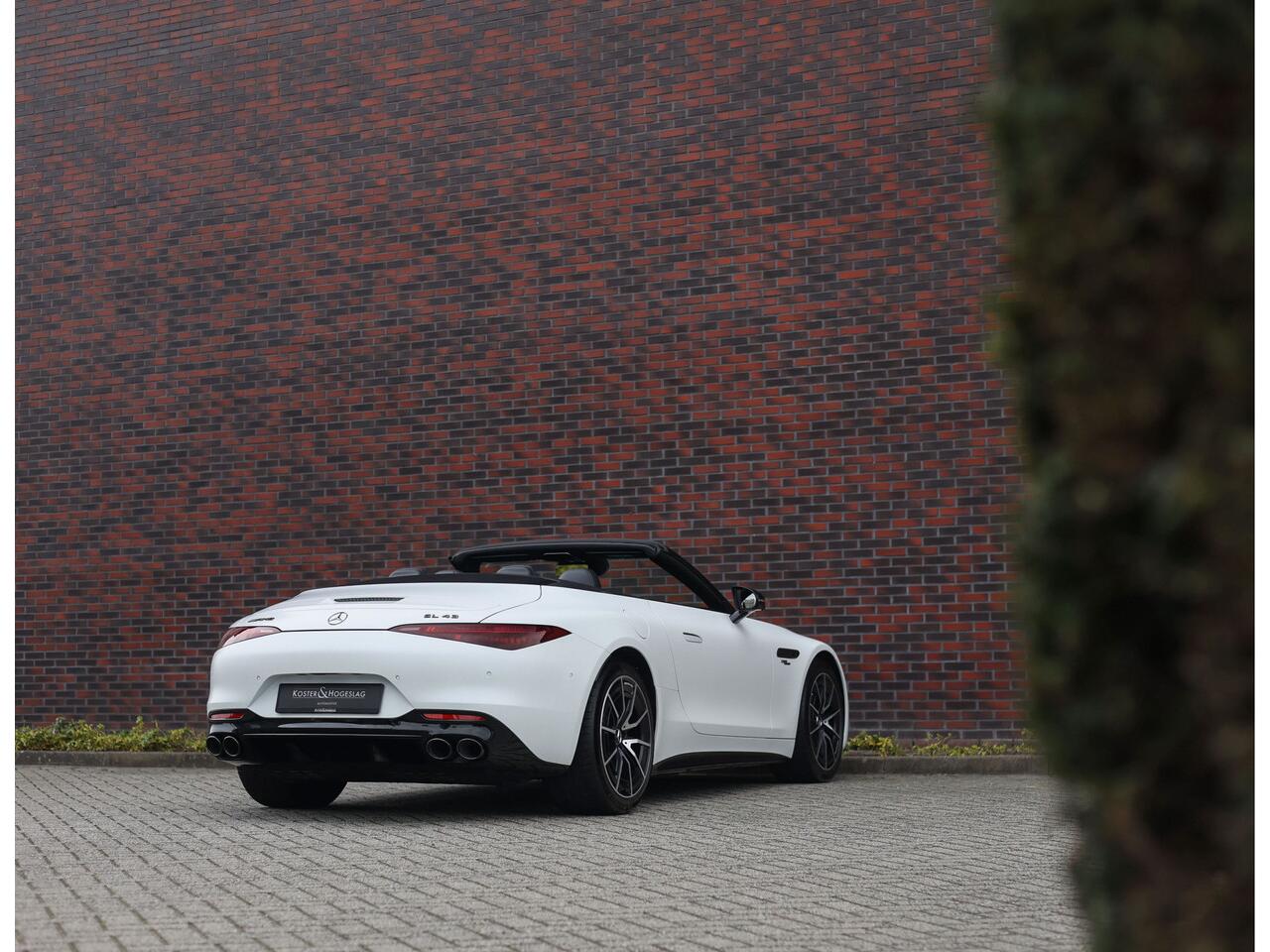 Mercedes-Benz SL-KLASSE 43 AMG Roadster | Opalith Magno - Multicontour - Airscarf - Burmester