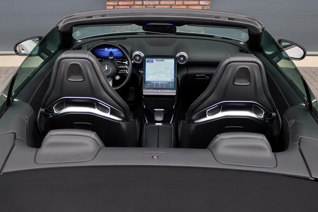 Mercedes-Benz SL-KLASSE Roadster AMG 43 Premium Aut9 | 381pk | Performance-stoelen | Burmester | Stoelventilatie | Airscarf | Verwarmd Stuurwiel | Digital Light | Surround Camera | HUD | Contourstoelen |