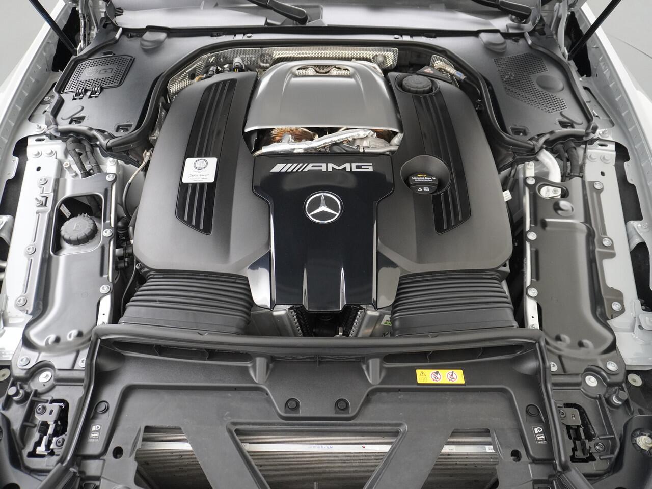 Mercedes-Benz SL-KLASSE AMG 63 4MATIC+ 585pk // Keramische remmen // BTW-auto // Neuslift // AlpinGrau // AMG Nightpakket II // Burmester // Achteras besturing