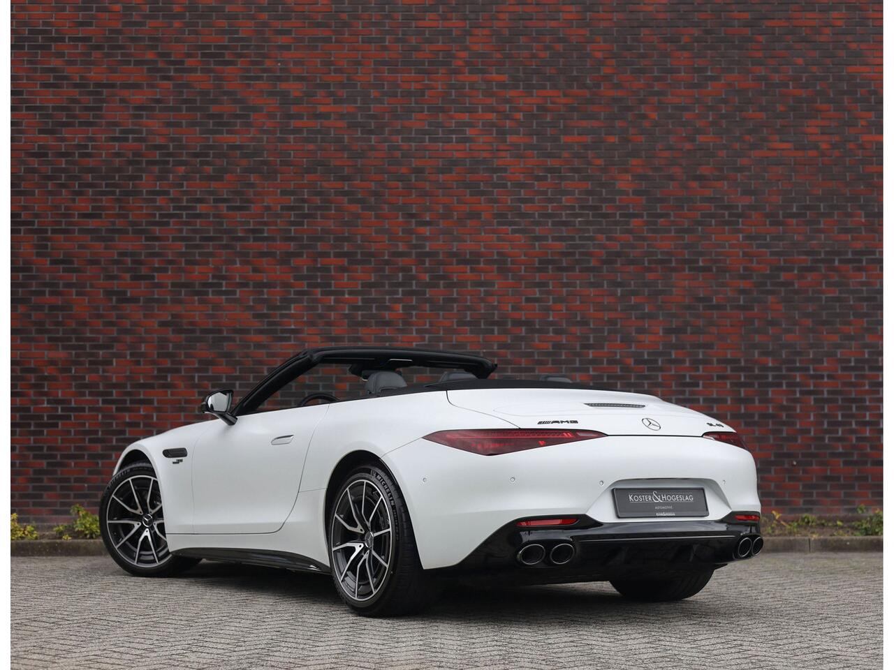 Mercedes-Benz SL-KLASSE 43 AMG Roadster | Opalith Magno - Multicontour - Airscarf - Burmester