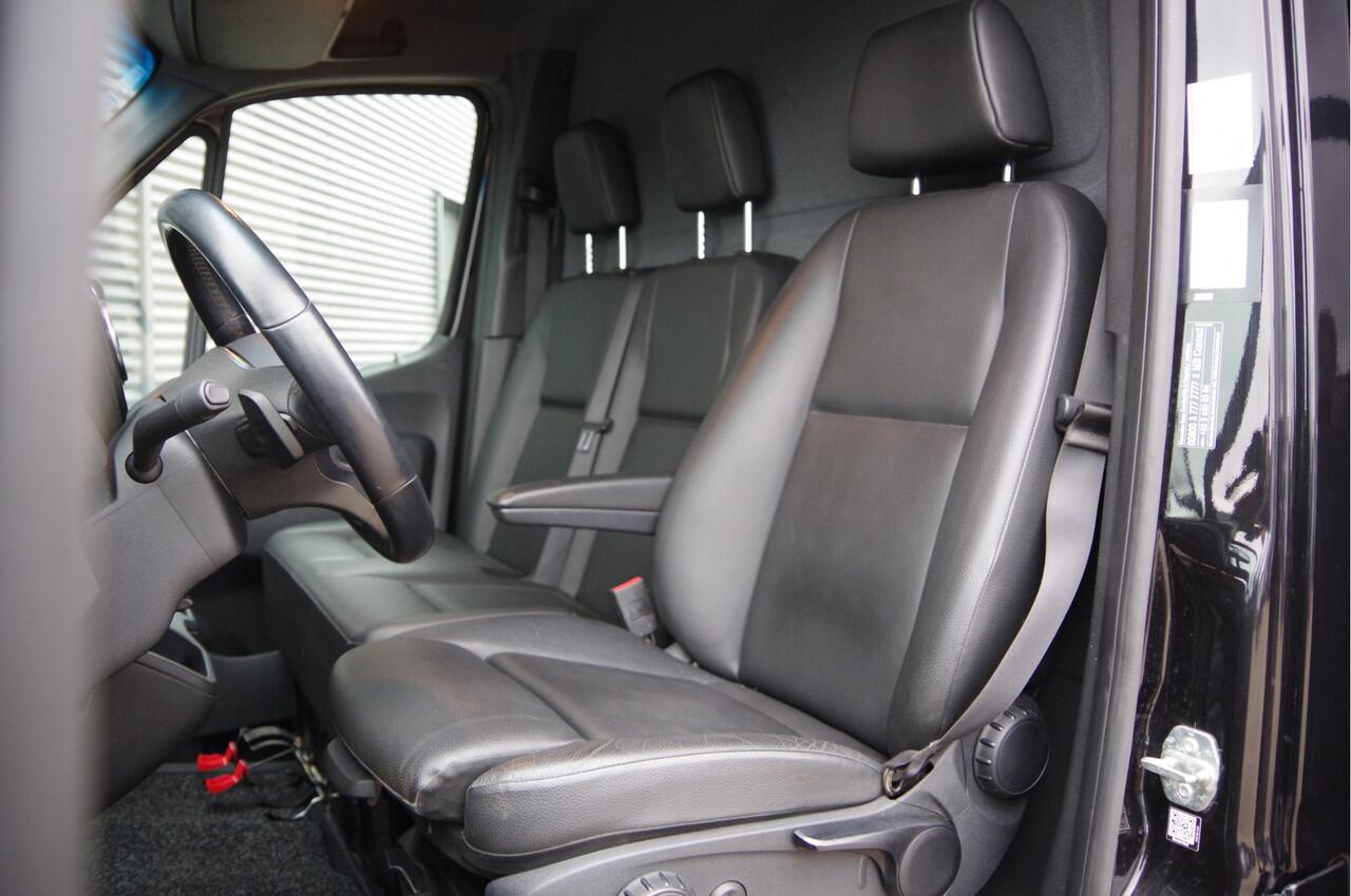 Mercedes-Benz SPRINTER 519 3.0 CDI V6 BAKWAGEN, AUT. LED, CAMERA, MBUX10'', GEVEERDE STOEL, LEDER, NAVI, CLIMA, STOELVERWARMING, ZIJDEUR