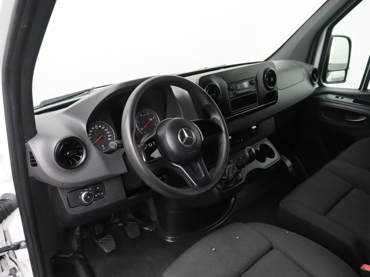 Mercedes-Benz SPRINTER 314CDI L2H2 | Trekhaak | Airco | 3-Persoons | Betimmering |