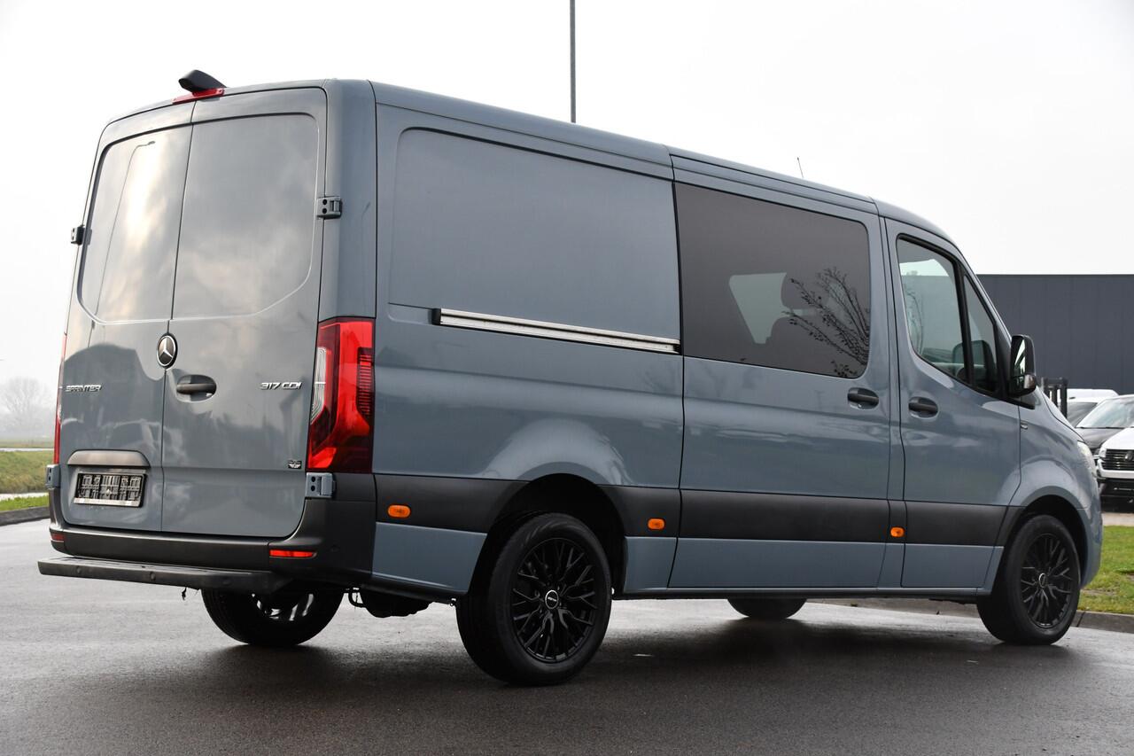 Mercedes-Benz SPRINTER 317 1.9 CDI L2H1 DC RWD AMG Edition Camera, Cruise, Carplay, 170pk, Automaat, LED, Stoelverwarming, NAVI, Multimedia, Uniek! Dubbel Cabine