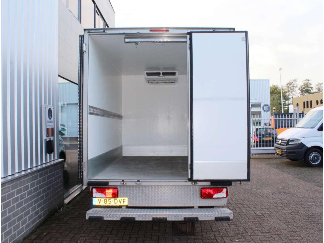 Mercedes-Benz SPRINTER 315 1.9 CDI RWD Koelwagen Bakwagen L2