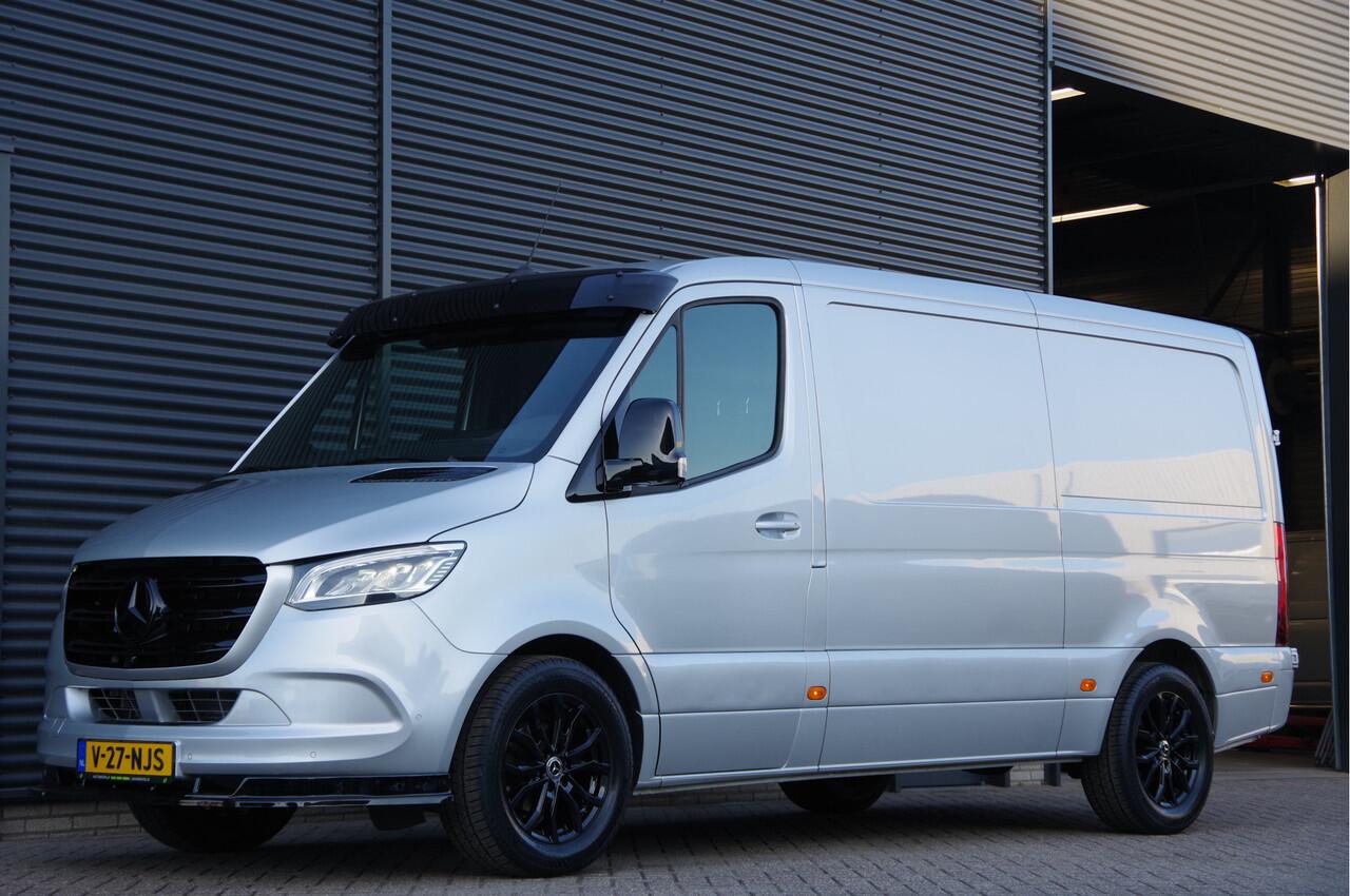 Mercedes-Benz SPRINTER 319 3.0 CDI V6 L2H1 AUT. LED, 3.5T TREKHAAK, LUCHTVERING, ADAPT. CRUISE, 360 CAMERA, MBUX 10'', STOELVERWARMING, STANDKACHEL, VOORRUIT VERWARMING, CLIMA