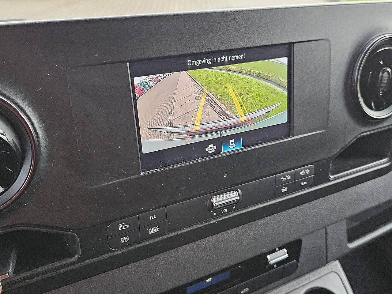 Mercedes-Benz SPRINTER 317 L3H2 LAADKLEP, automaat, airco, navi, mbux, LED, camera