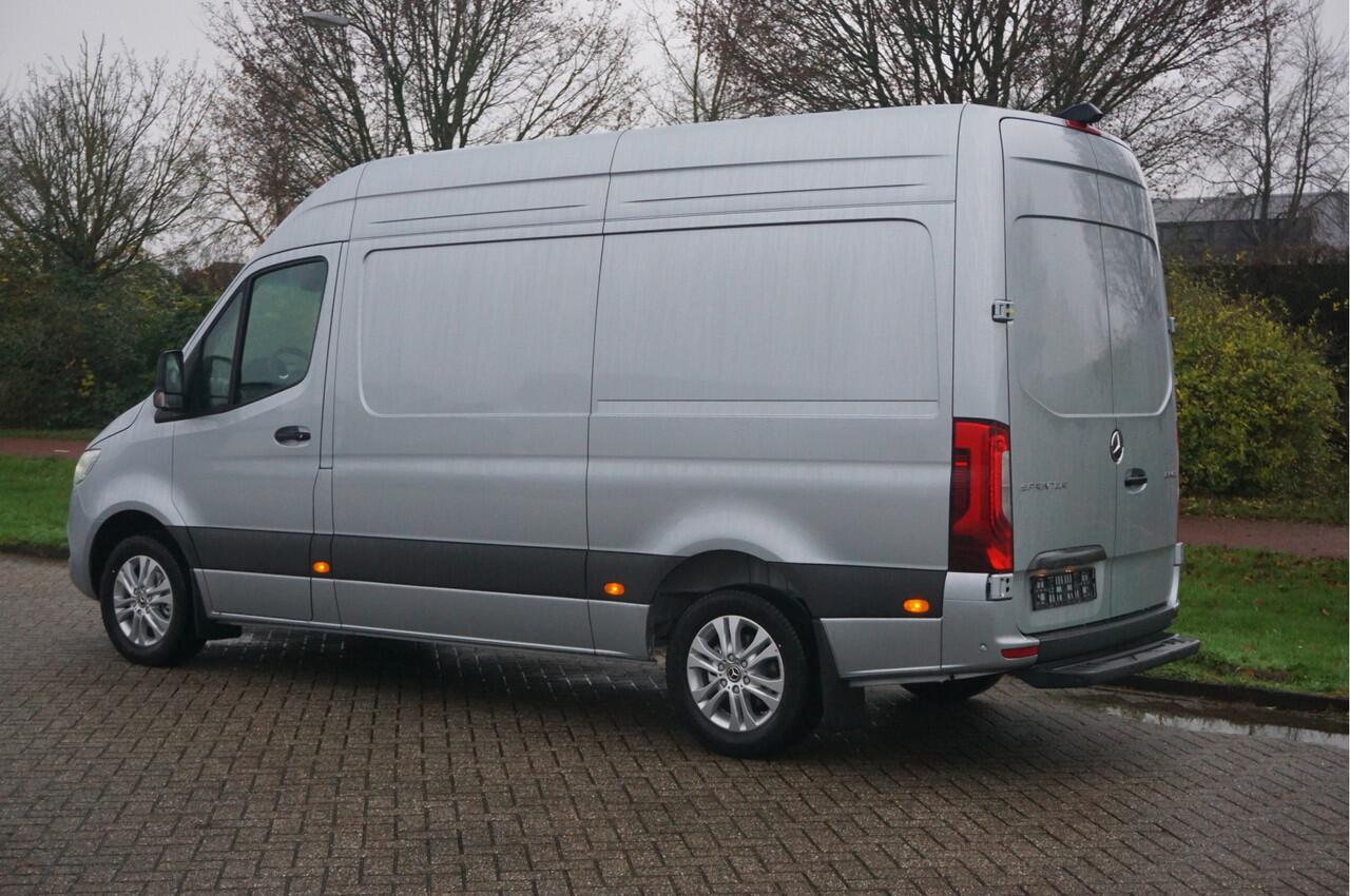 Mercedes-Benz SPRINTER 319CDI Select L2H2 BPM VRIJ!! 10.25" Mbux, ACC, LED, 17" LM!! NR. 932