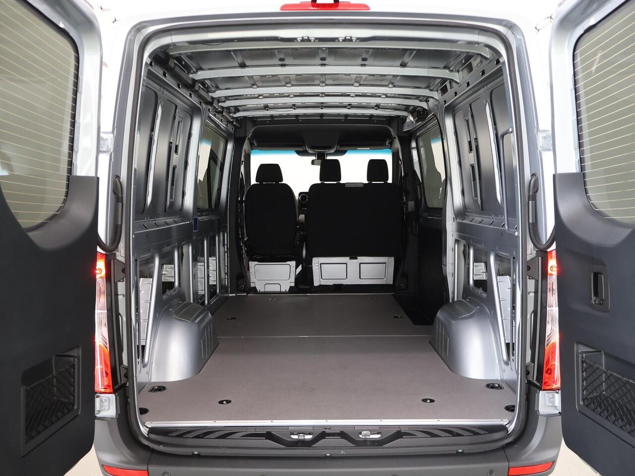 Mercedes-Benz SPRINTER 311 | AUT. | L2 H1 | RWD | PRO | Airco | Cruise Control | Park Assist | Parkeercamera | Lane-Assist | Comfort-bestuurdersstoel | Zijruiten | Achterruiten | DUBBELE CABINE INBOUW MOGELIJK |
