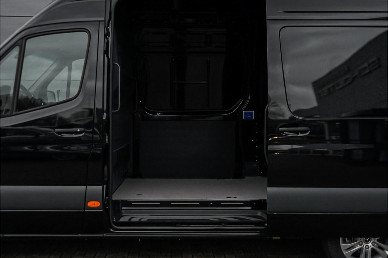 Mercedes-Benz SPRINTER 319 1.9 CDI L2H2 RWD 2x Schuifdeur Distronic Camera Navi Trekhaak 3.5T