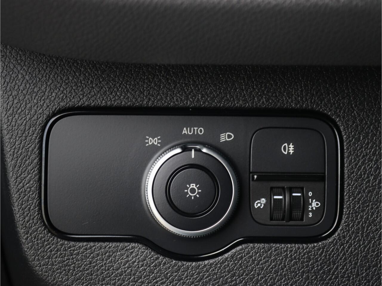 Mercedes-Benz SPRINTER 317 CDI L2H2 | AIRCO/NAVI/CAMERA/3.500KG AHW | Certified