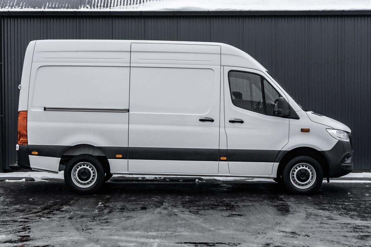 Mercedes-Benz SPRINTER 317 CDI L2H2 | Mbux | Facelift | Navi | Camera | Adapt.Cruise | Automaat