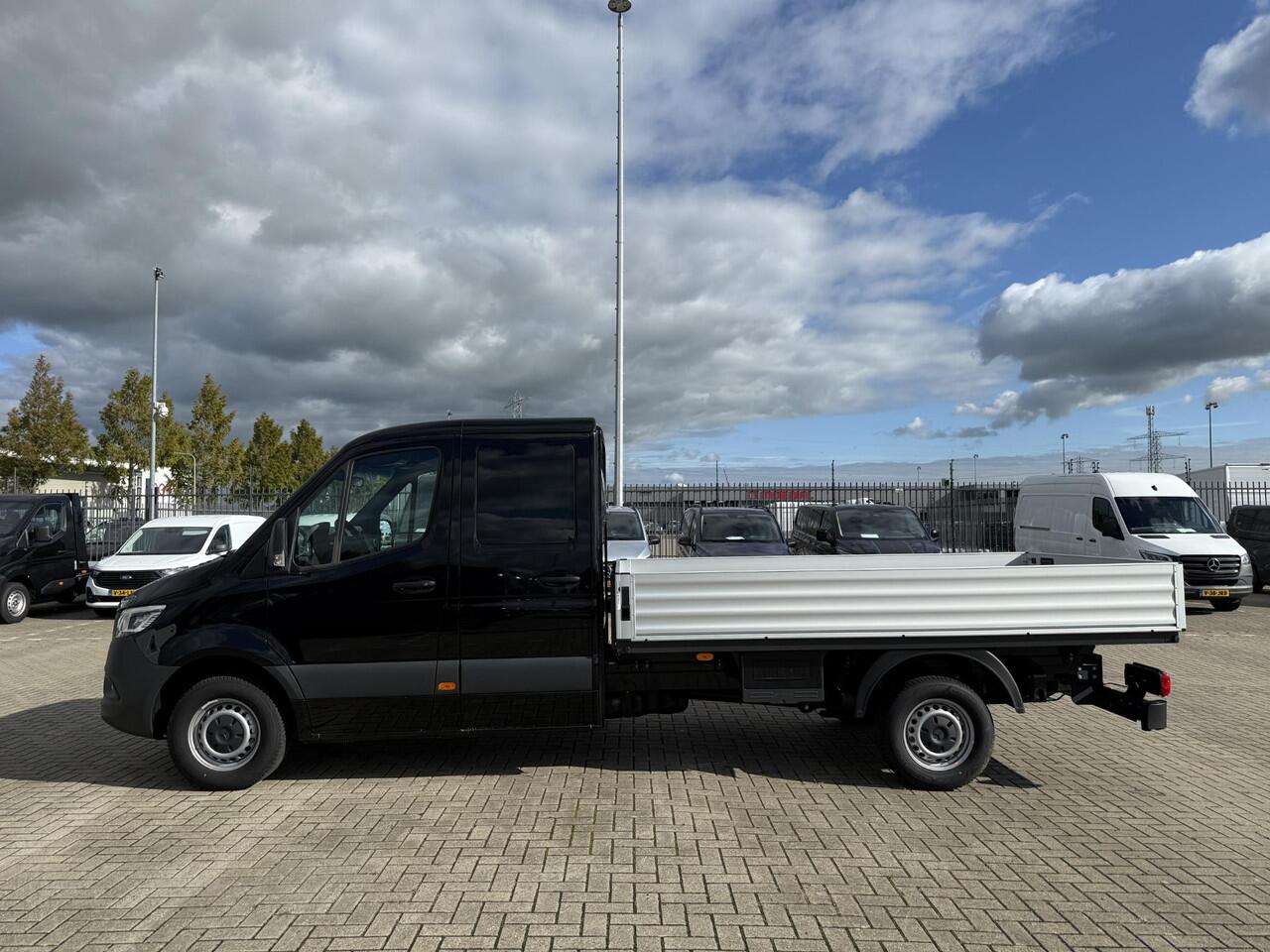 Mercedes-Benz SPRINTER 317 CDI OPEN LAADBAK | AUTOMAAT | DC | MBUX | 6-ZITS | AIRCO | MISTLAMPEN | CRUISE | LED KOPLAMPEN | LUCHTGEVEERDE STOELEN | 3500 KG AHW TREKHAAK | ACHTERUITRIJCAMERA | BPM-VRIJ