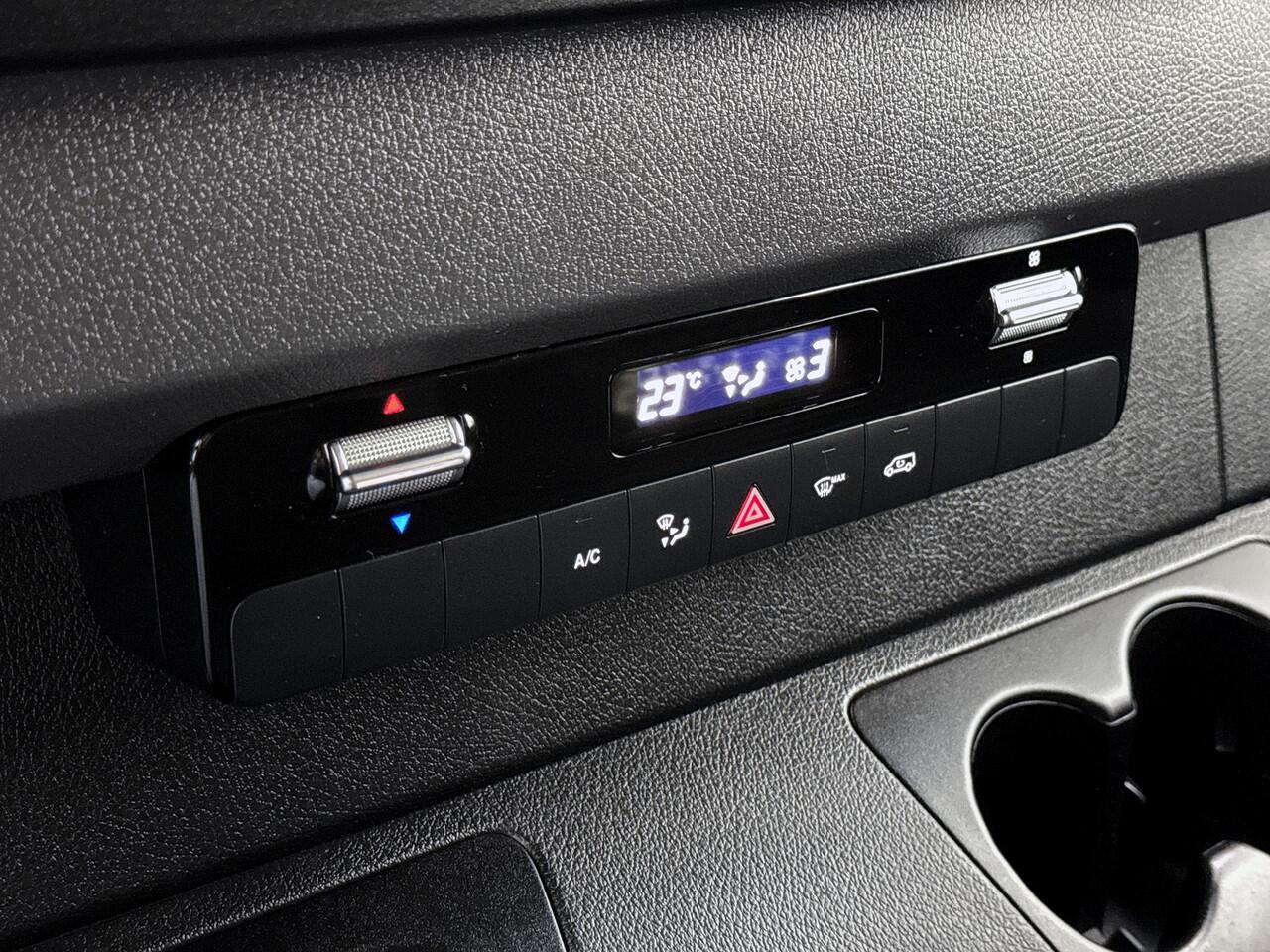 Mercedes-Benz SPRINTER 315 1.9 CDI L2H2 Automaat Navigatie Luchtgeveerde stoel Camera Sidebars Cruise control Airco MBUX