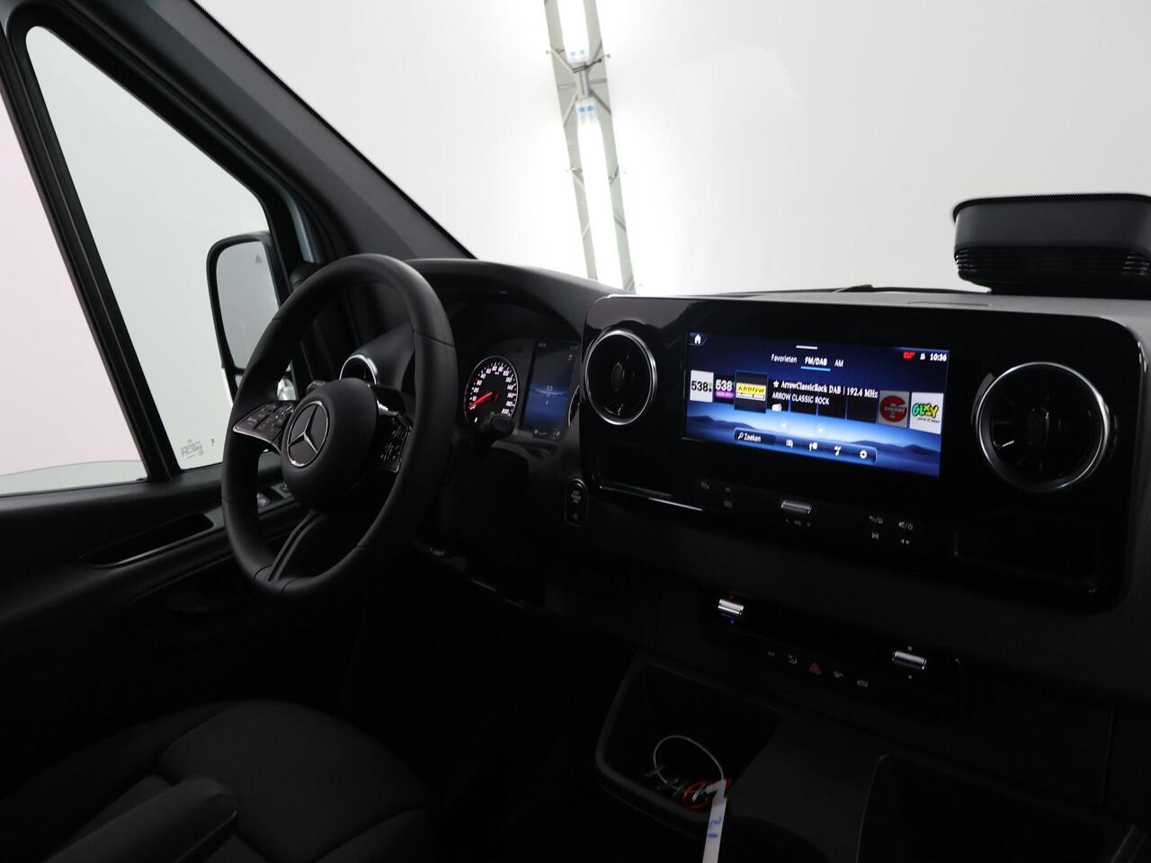 Mercedes-Benz SPRINTER 315 CDI L2 H2 Pro | Smartphone integratie pakket | Achteruitrijcamera | 10.25" MBUX Systeem | 3500 KG Trekgewicht |