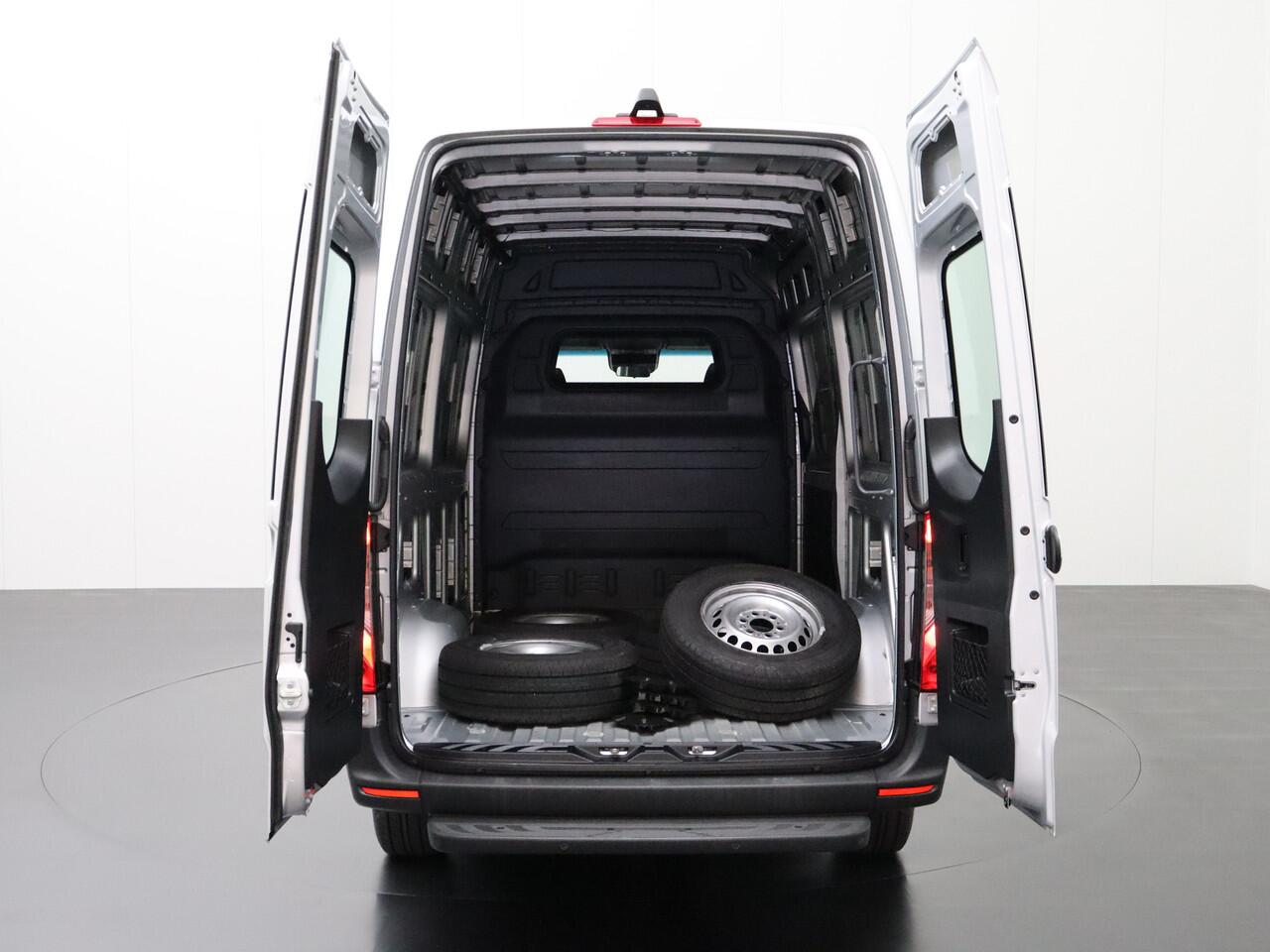 Mercedes-Benz SPRINTER 317CDI 9G-Tronic Automaat L2H2 | Navigatie | Camera | Airco | Cruise