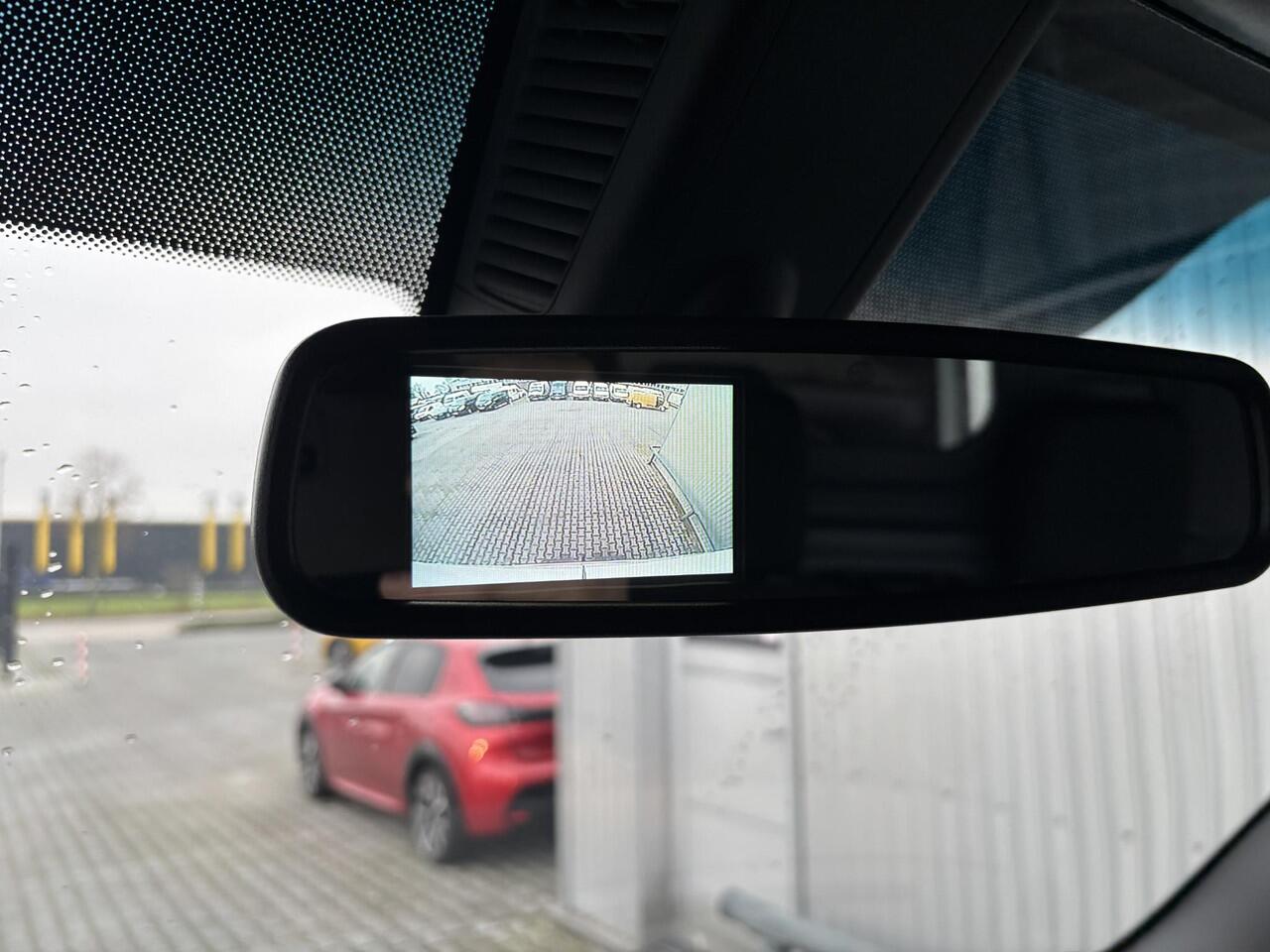 Mercedes-Benz SPRINTER 211 1.9 CDI L2H2 FWD*ECC*CAMERA*3PERSOONS*