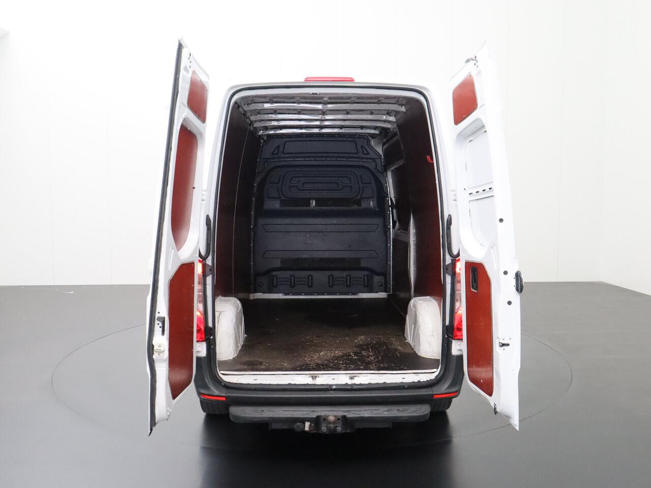 Mercedes-Benz SPRINTER 314CDI L2H2 | Trekhaak | Airco | 3-Persoons | Betimmering |