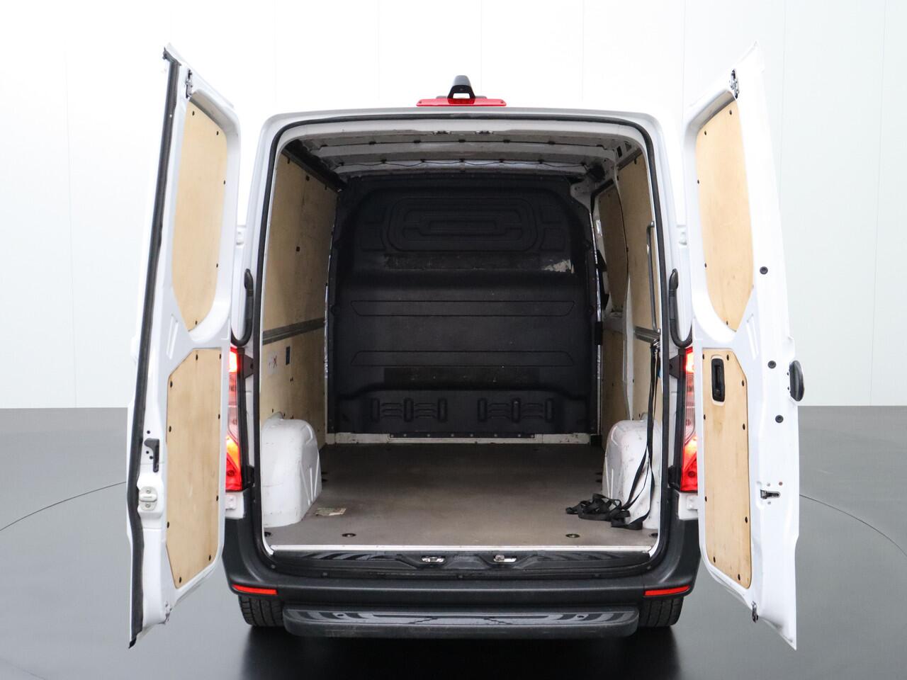 Mercedes-Benz SPRINTER 214CDI | Multimedia Touchscreen | Camera | Airco | 3-Persoons | Betimmering