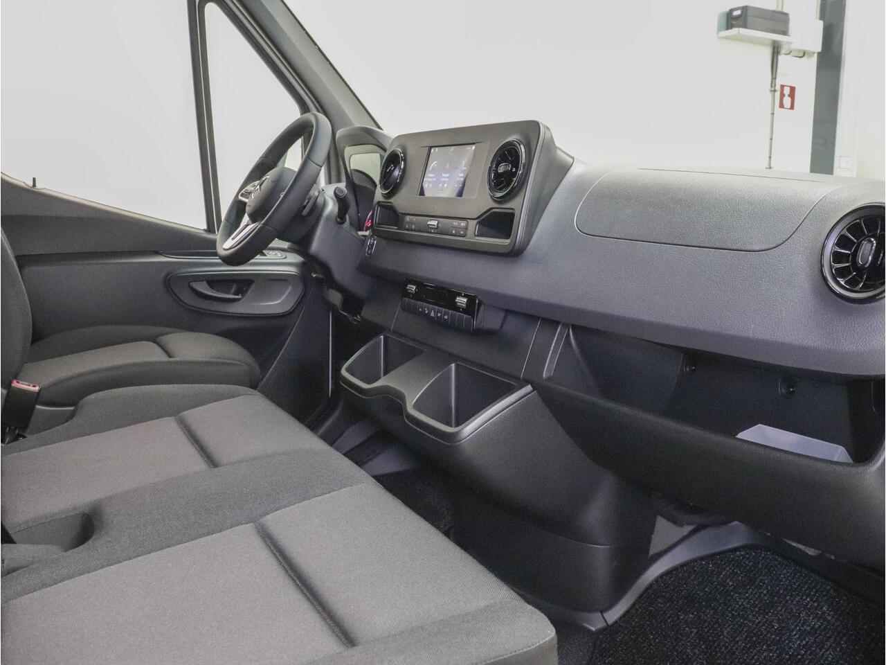 Mercedes-Benz SPRINTER 315 Automaat L2H2 RWD Airco Cruise Control Navi Trekhaak