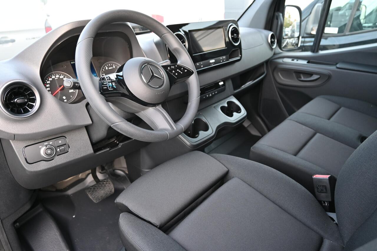 Mercedes-Benz SPRINTER 317 CDI L2H2 Pro 3500 kg trekhaak, LED verlichting, Geveerde stoel