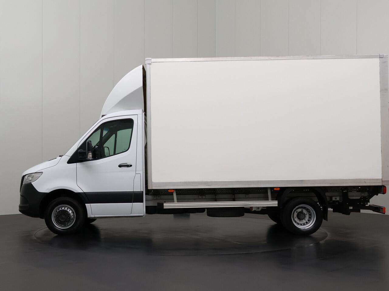 Mercedes-Benz SPRINTER 515CDI 9G-Tronic Automaat Bakwagen+Laadklep | Dakspoiler | Airco | Cruise | 3-Persoons