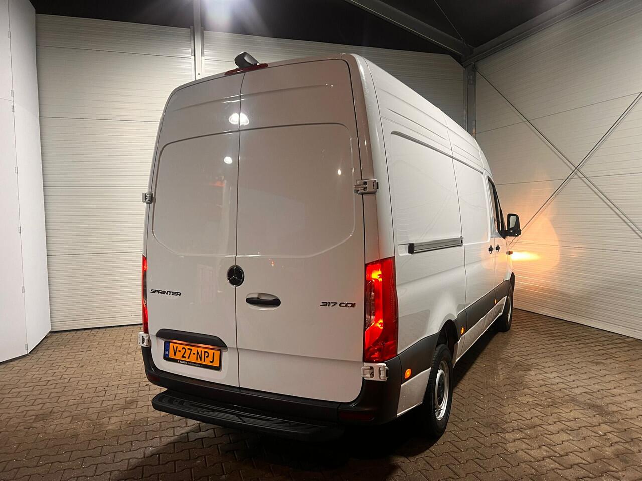 Mercedes-Benz SPRINTER 317 1.9 CDI L2H2 RWD VVB446 BPM vrij! Benut nu nog uw voordeel!