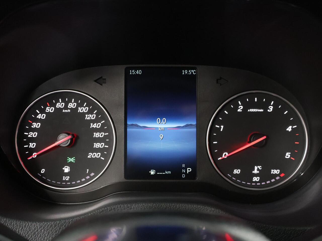 Mercedes-Benz SPRINTER 319 CDI | L2 H2 | 190 PK | RWD | AUT. | 3500 KG AHW | LED | METALLIC | CRUISE CONTROL | AIRCO | BUMPERS IN KLEUR | MBUX | 3-ZITS