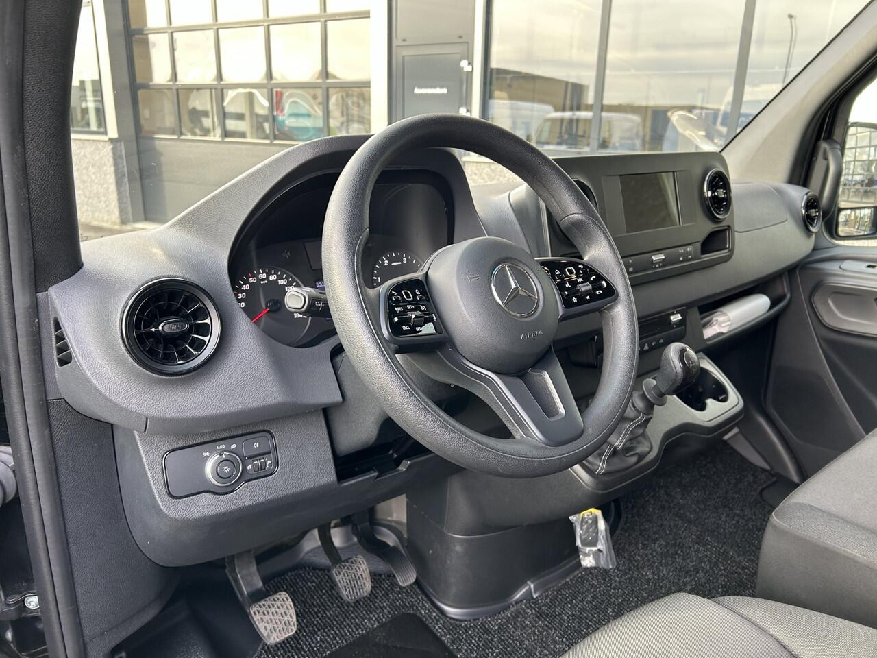 Mercedes-Benz SPRINTER 317 CDI L3 H2 MBUX / Camera / Parkeersensoren / Carplay navigatie / Cruise control / Airco / 270 Graden achterdeuren