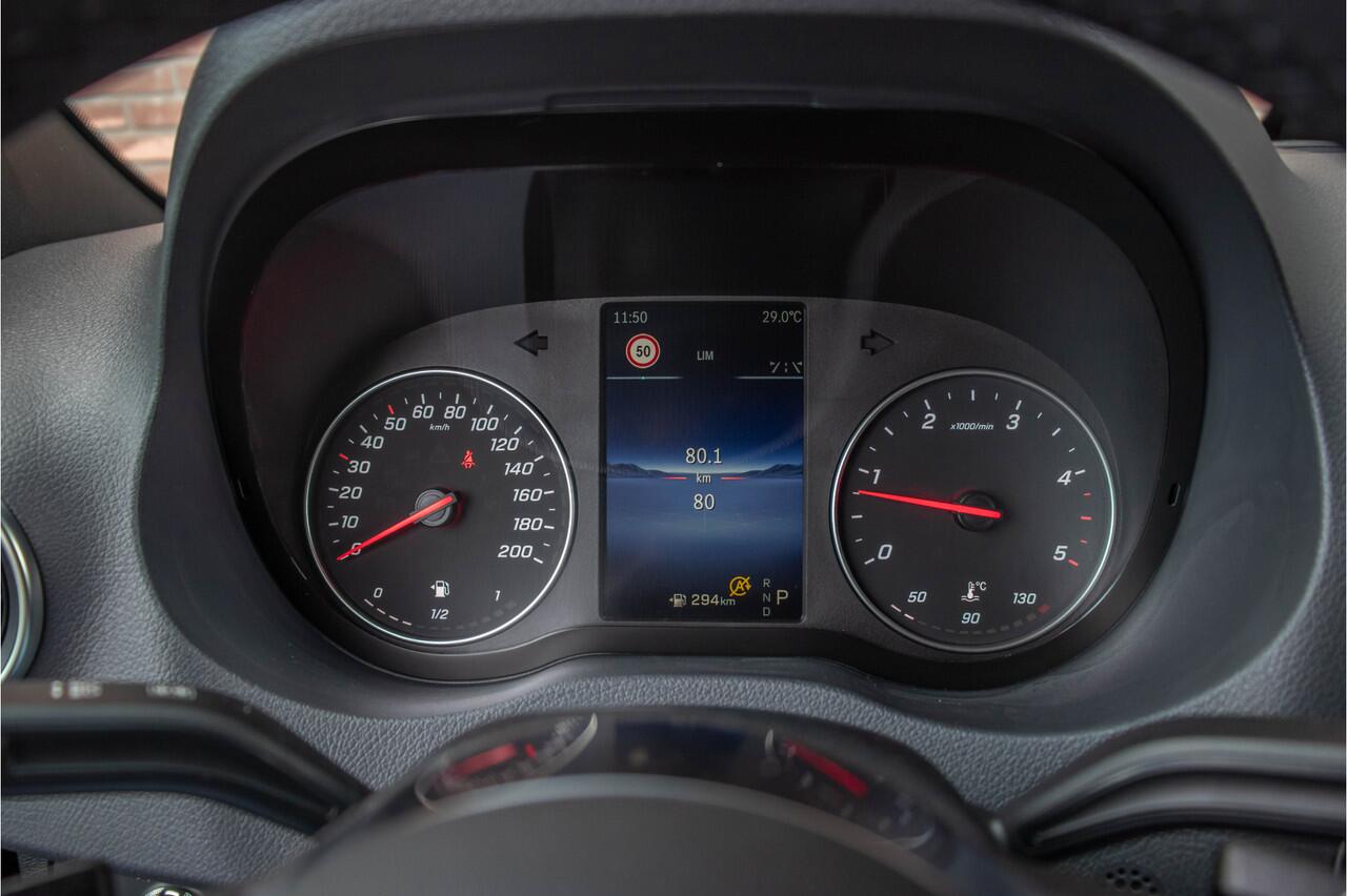Mercedes-Benz SPRINTER 319 1.9 CDI 191PK L2H2 Pro ** BPM VOORDEEL ** Camera, Carplay, Adaptive Cruise, Stoelverwarming.