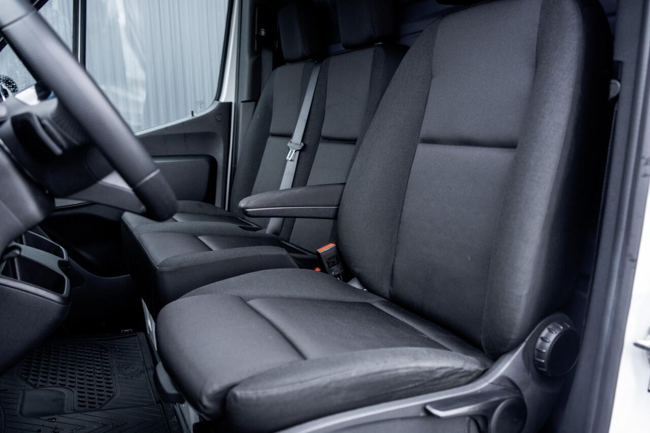 Mercedes-Benz SPRINTER 317 CDI L2H2 | Mbux | Facelift | Navi | Camera | Adapt.Cruise | Automaat