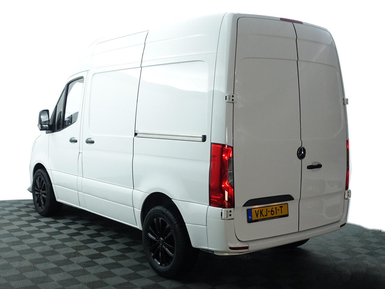 Mercedes-Benz SPRINTER 211 2.2 CDI H2 AMG Night Edition Aut- 2x Schuifdeur, Designo Leder, Clima, Grijs kenteken