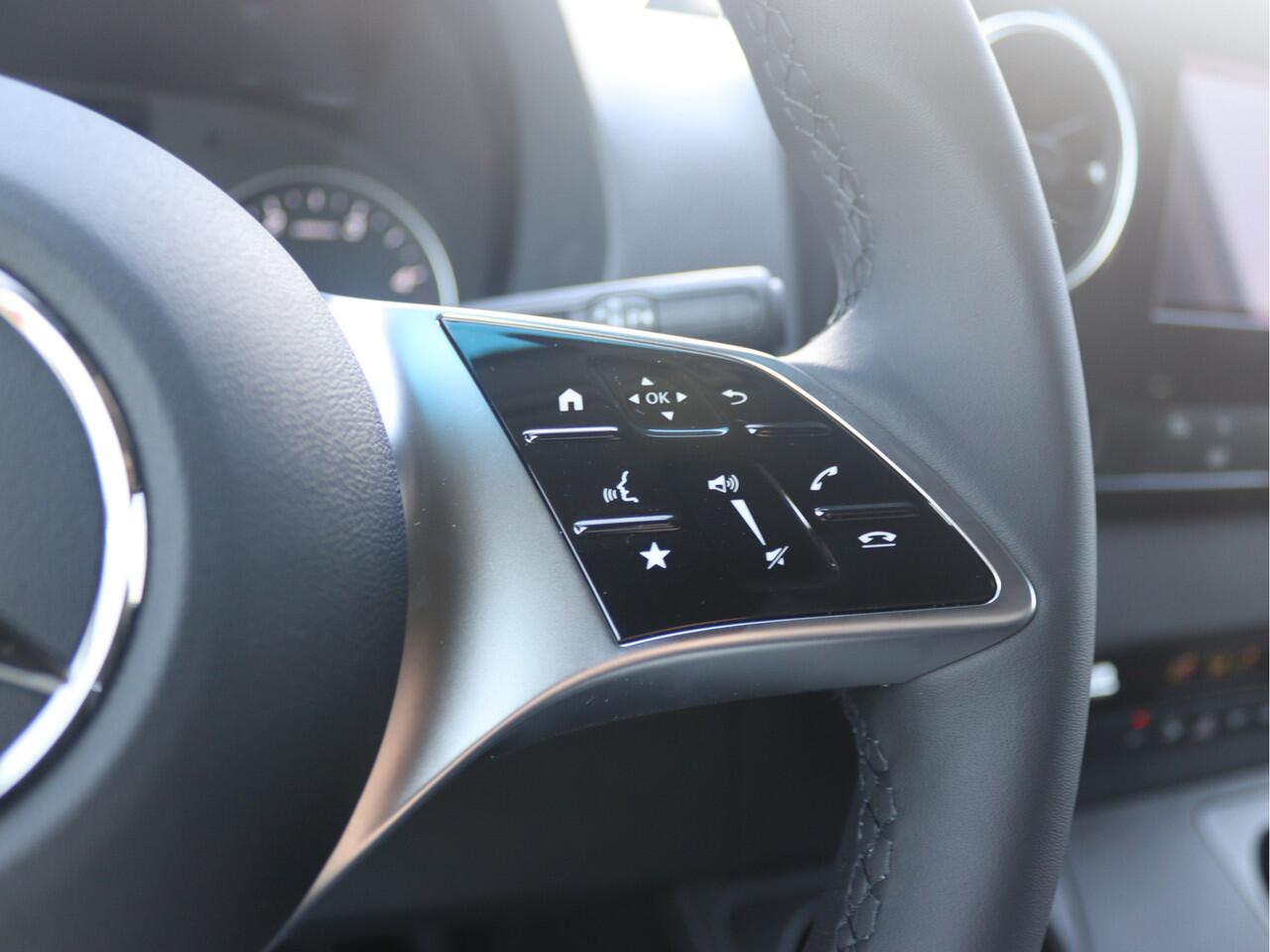 Mercedes-Benz SPRINTER 317 CDI GB L2 RWD PRO