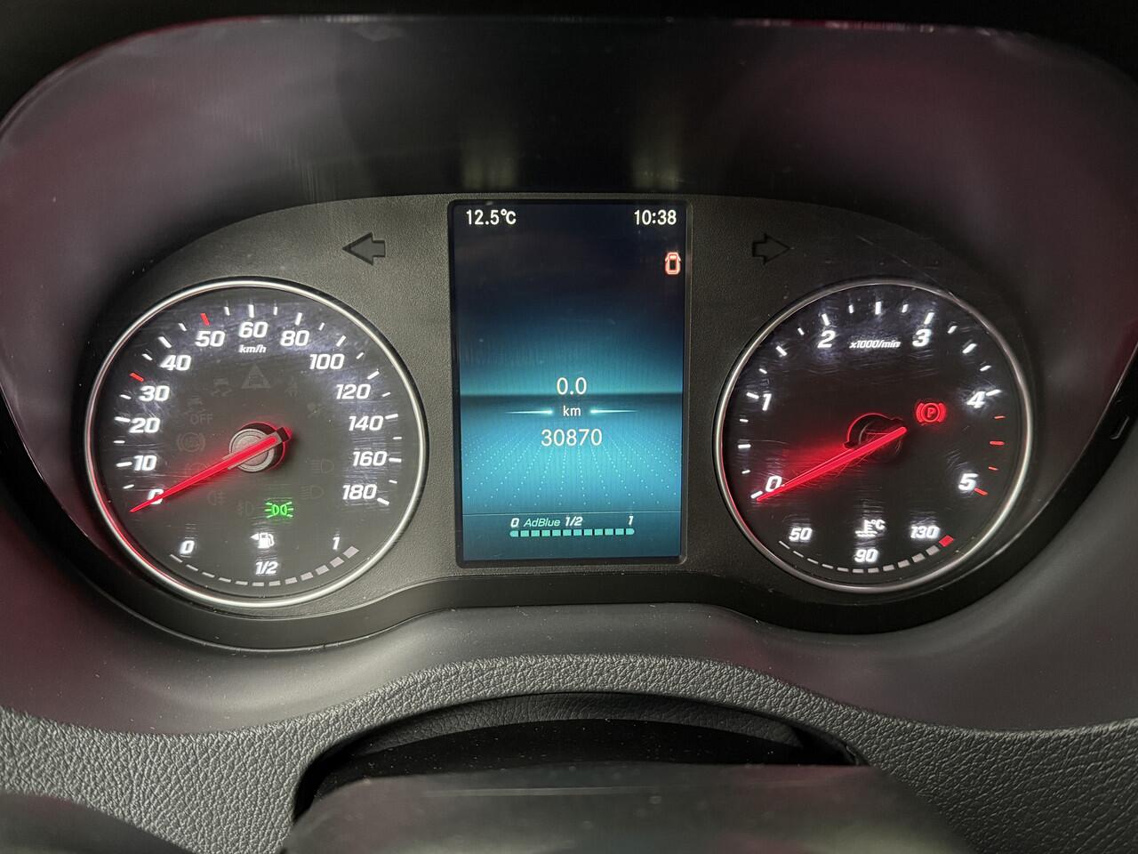 Mercedes-Benz SPRINTER 315CDi L3H2 Maxi | 3500Kg Trekhaak | Mbux Multimedia | Airco | Cruise | 3-Persoons | Betimmering