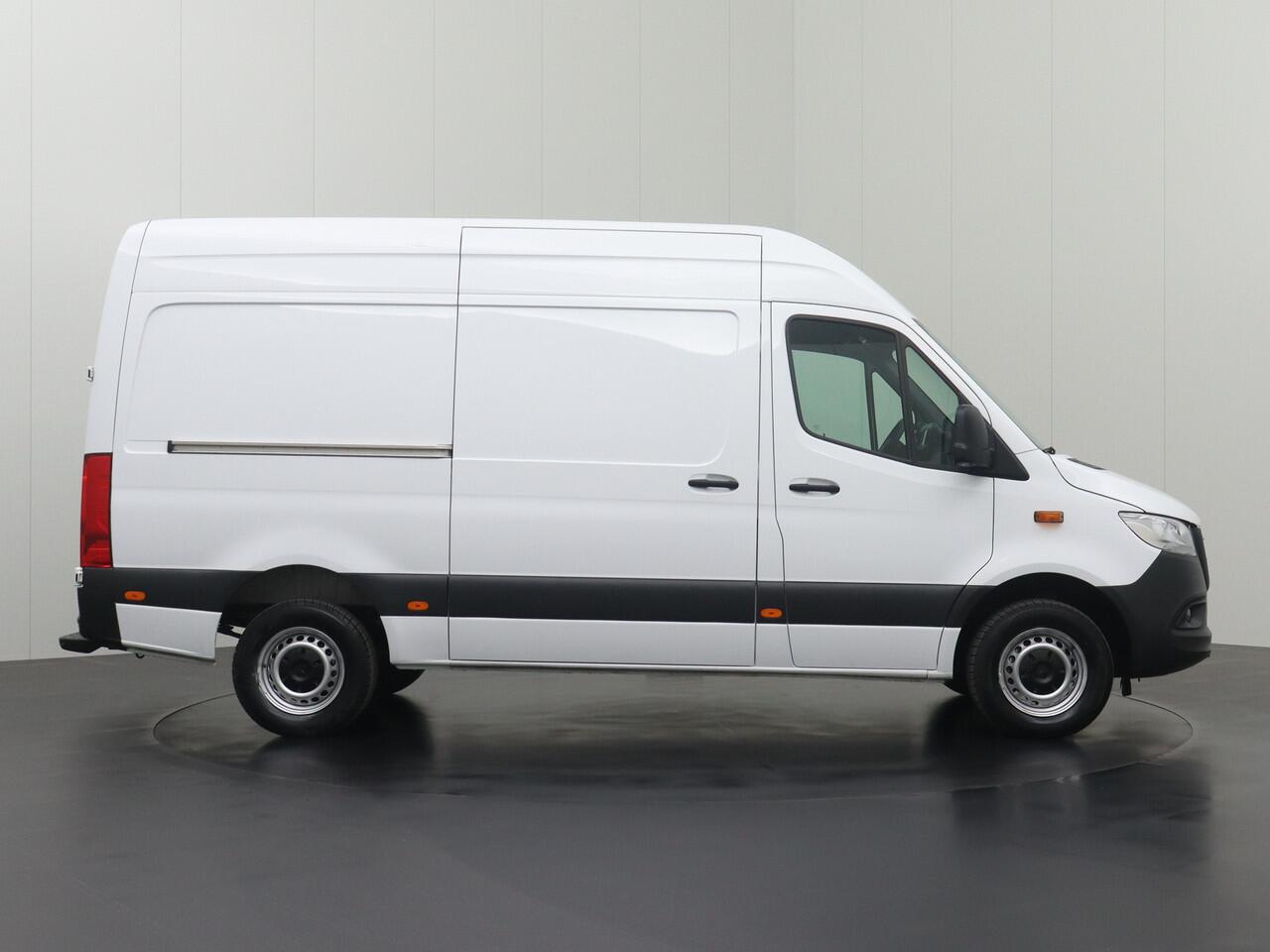 Mercedes-Benz SPRINTER 317CDI 9G-Tronic Automaat L2H2 ( 2024 )Fabrieksgarantie | Navigatie | Camera | 3-Persoons | Airco | Cruise