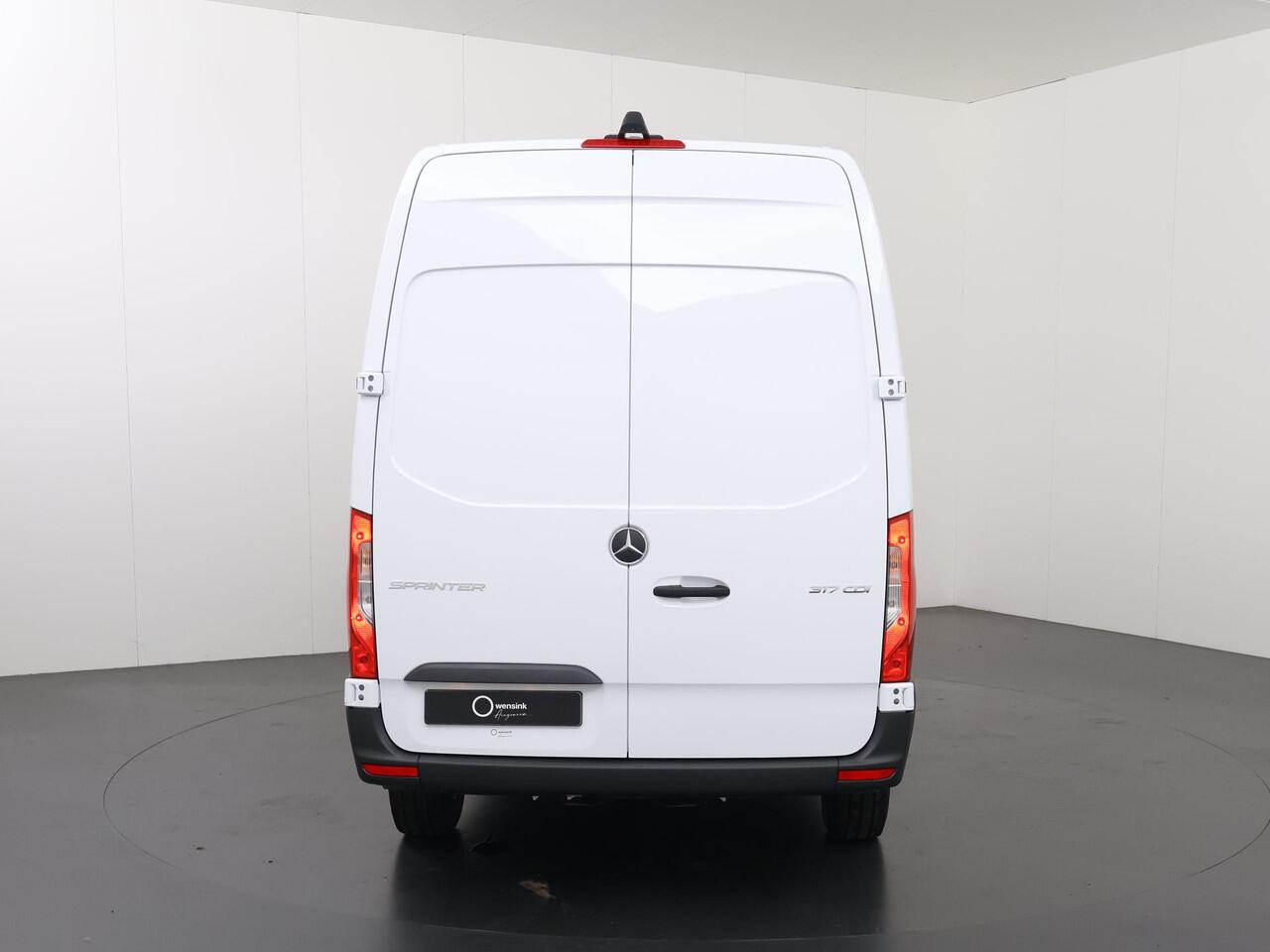 Mercedes-Benz SPRINTER 317 CDI | Aut. | L2 H2 | RWD | PRO | 3500KG. AHW | Airco | Cruise Control | Parkeercamera | Lane Assist | Dodehoekassistent | Comfort Bestuurdersstoel |