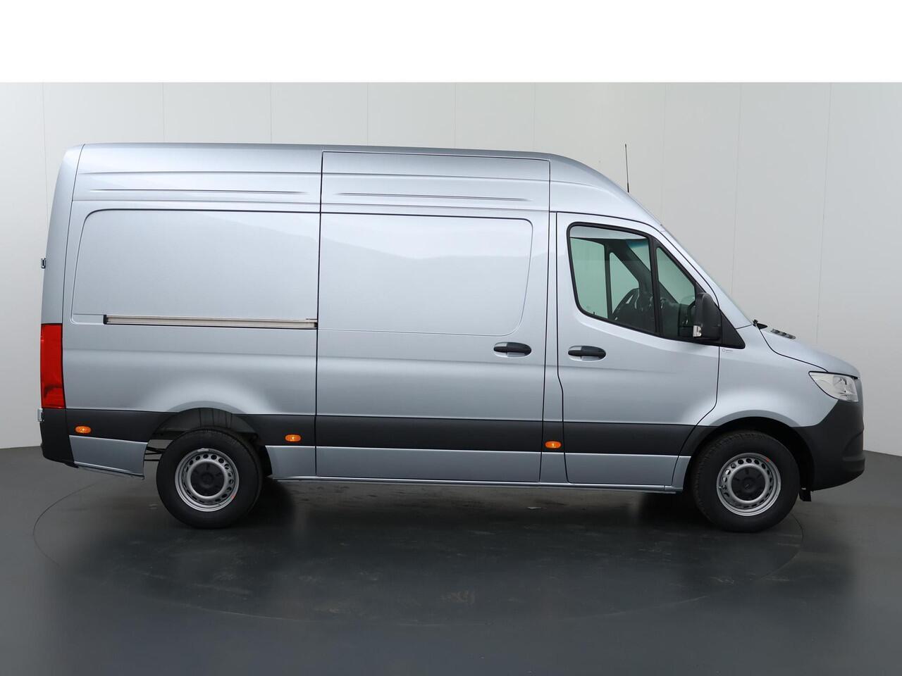 Mercedes-Benz SPRINTER 315 CDI | L2 H2 | RWD | Aut. | PRO | BPM VRIJ! | AIRCO | CRUISE | 3500 KG AHW | CARPLAY | ANDROID AUTO | DODEHOEKASSISTENT | METALLIC | SPOORASSISTENT | MULTIFUNCTIONEELSTUURWIEL