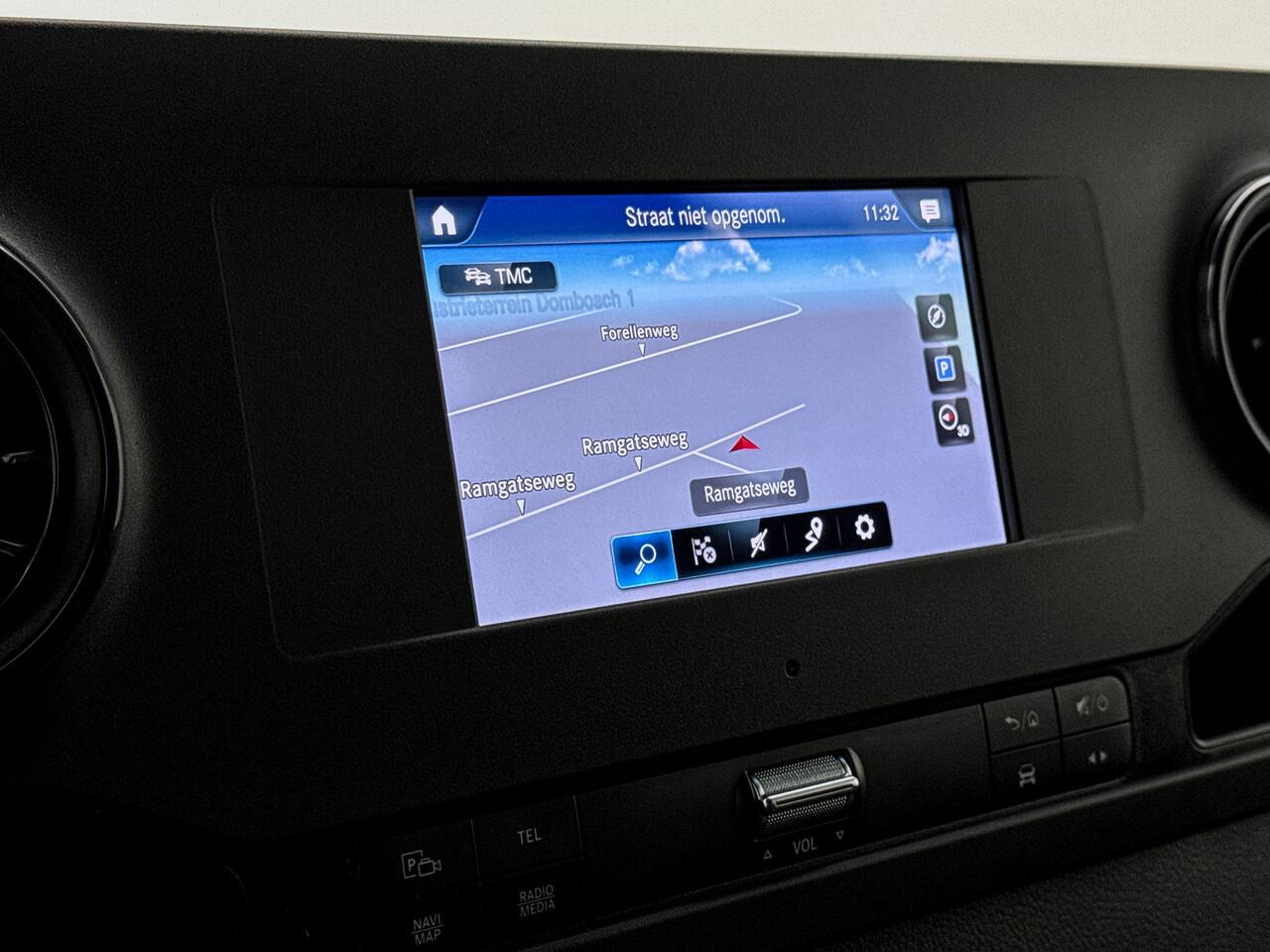 Mercedes-Benz SPRINTER 519 3.0 CDI L3H2 V6 Led koplampen 360 camera systeem Trekhaak Navigatie Dubbel lucht